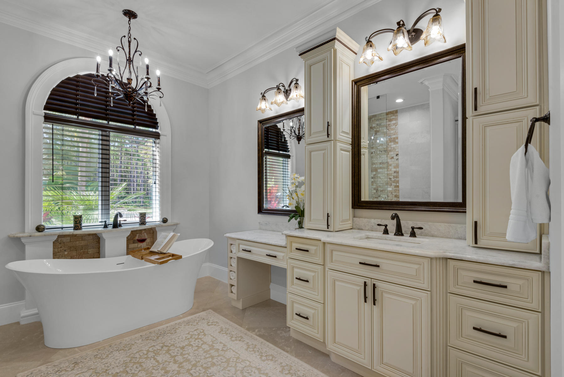 REGATTA BAY - Residential