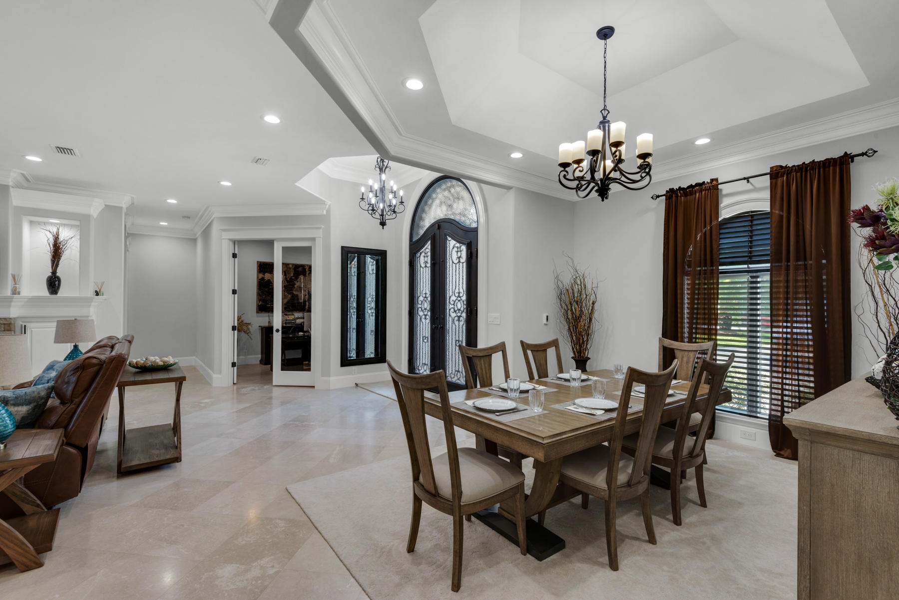 REGATTA BAY - Residential