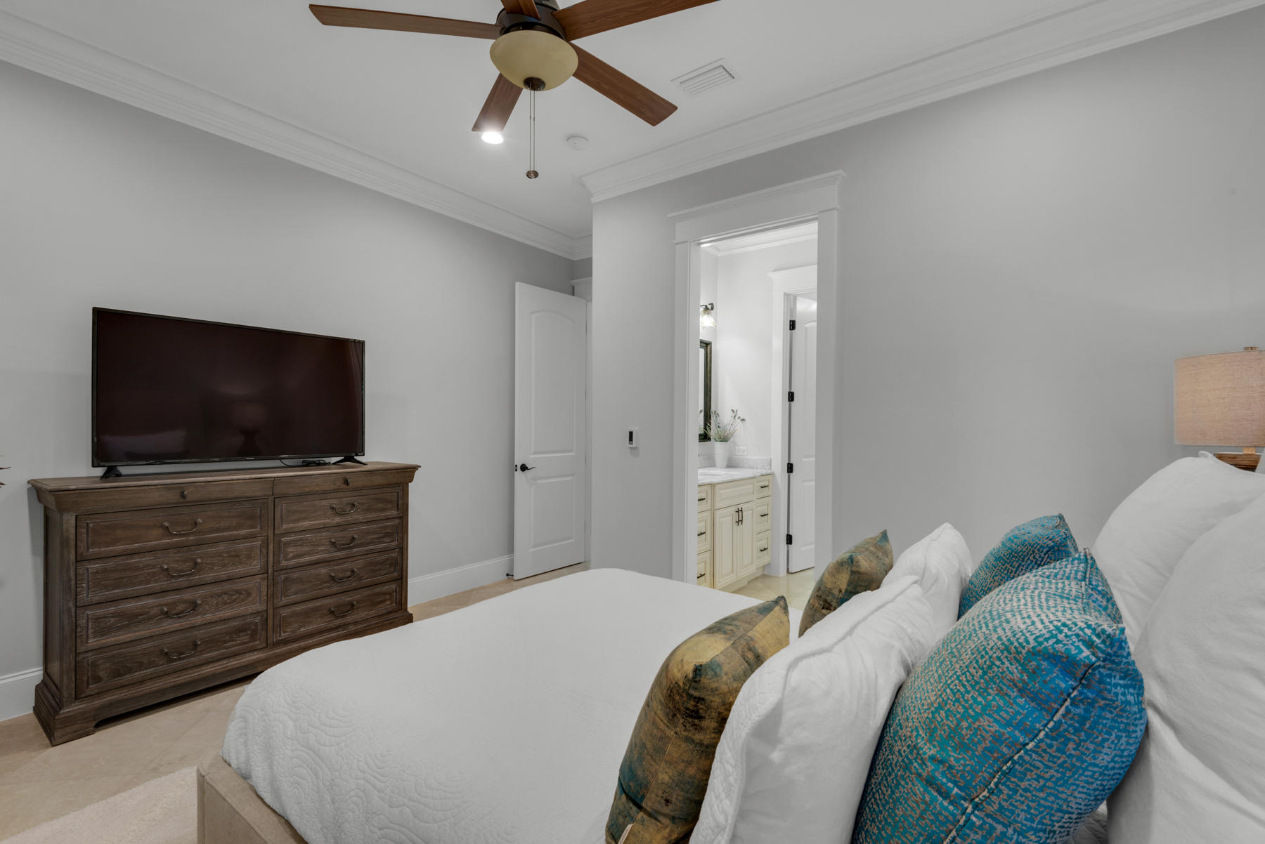 REGATTA BAY - Residential