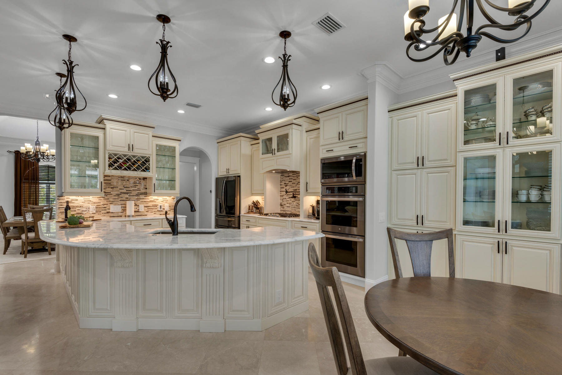 REGATTA BAY - Residential