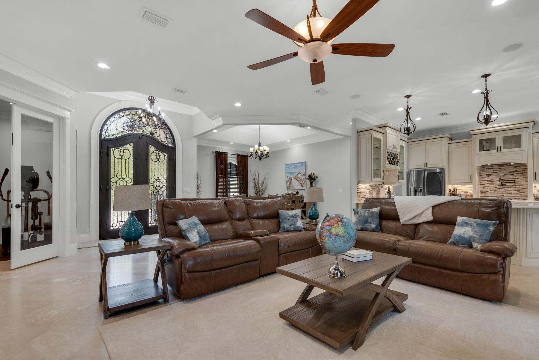 REGATTA BAY - Residential