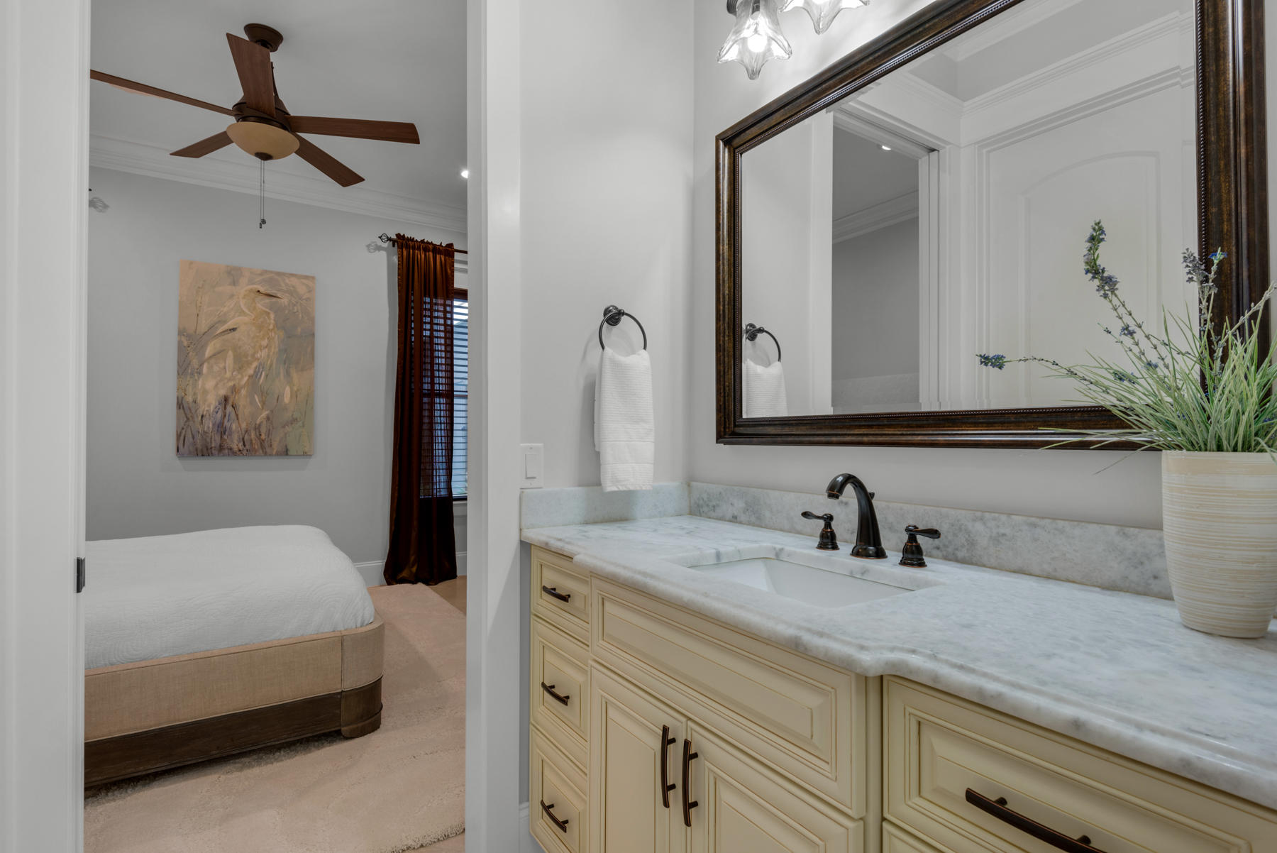 REGATTA BAY - Residential