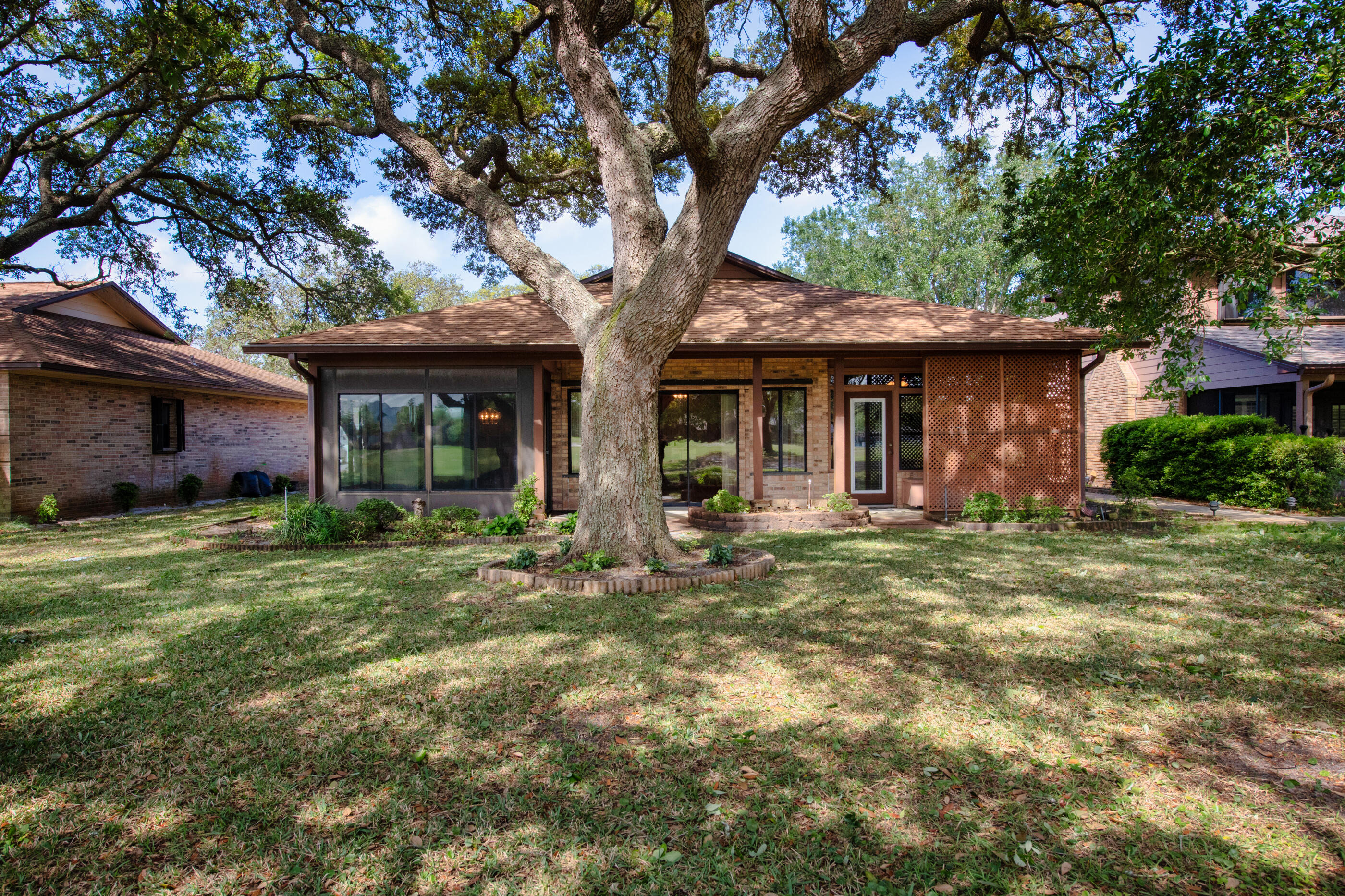 SHALIMAR POINTE PH 1 - Residential