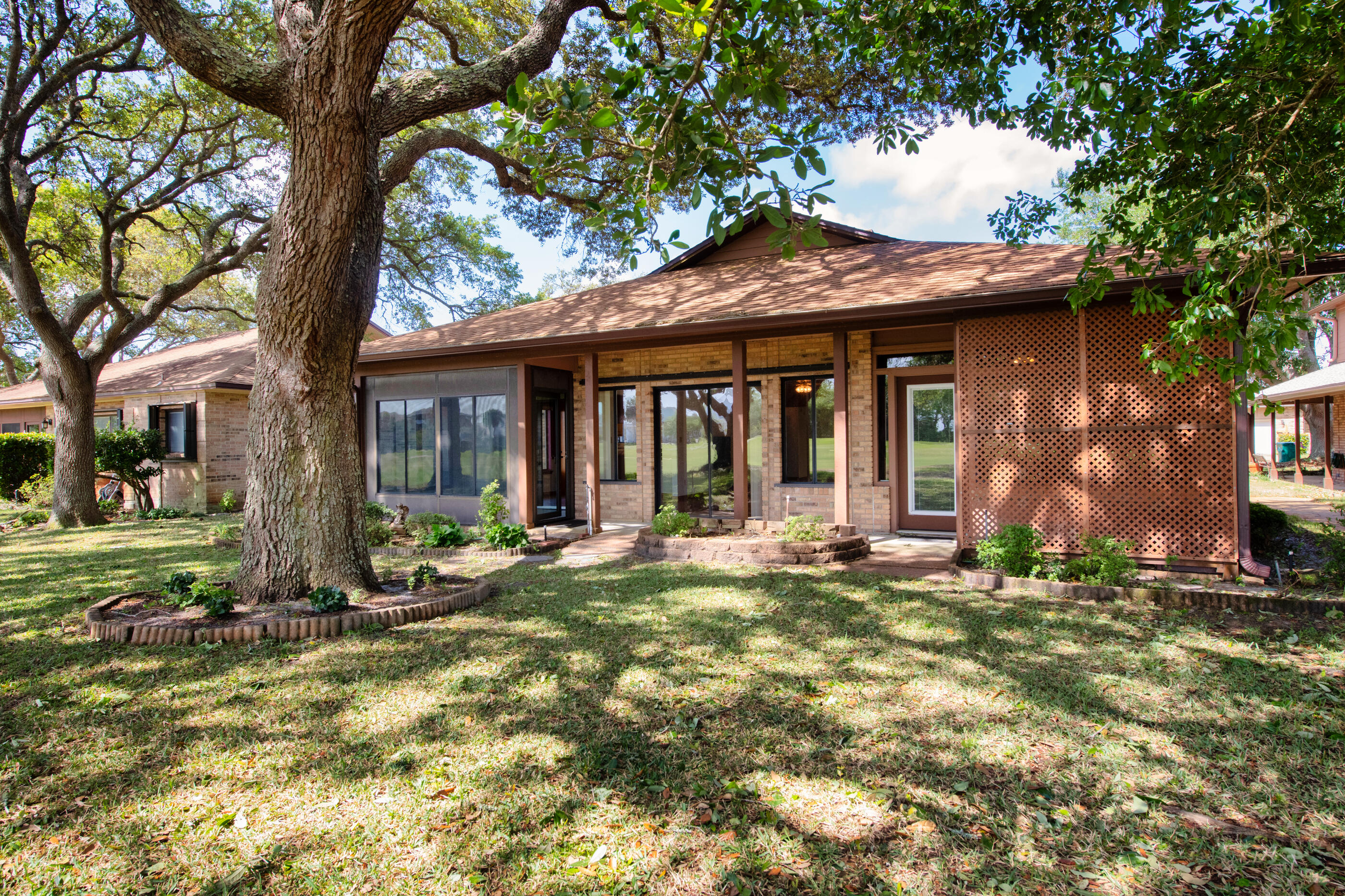 SHALIMAR POINTE PH 1 - Residential