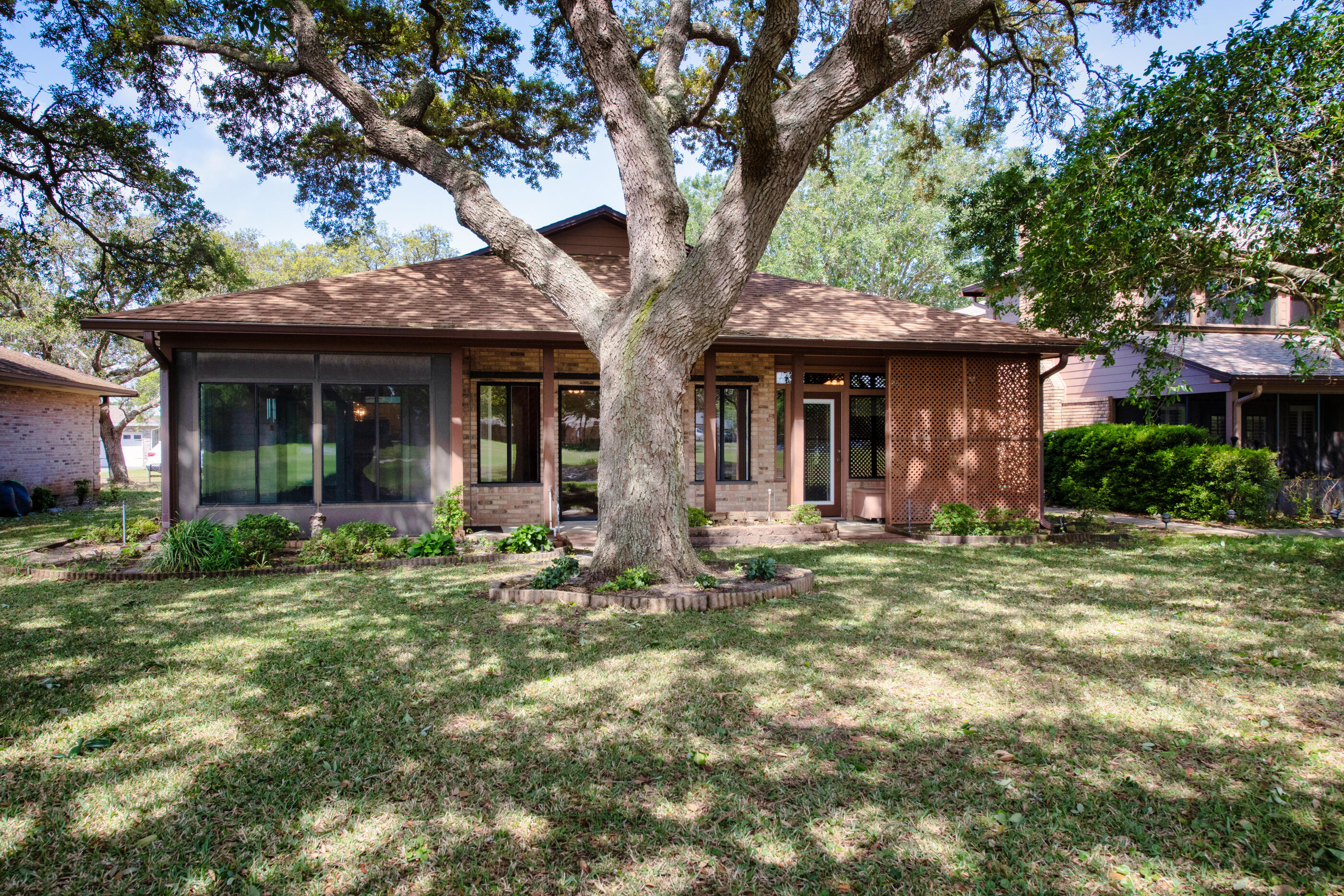 SHALIMAR POINTE PH 1 - Residential