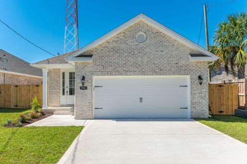 A home in Fort Walton Beach