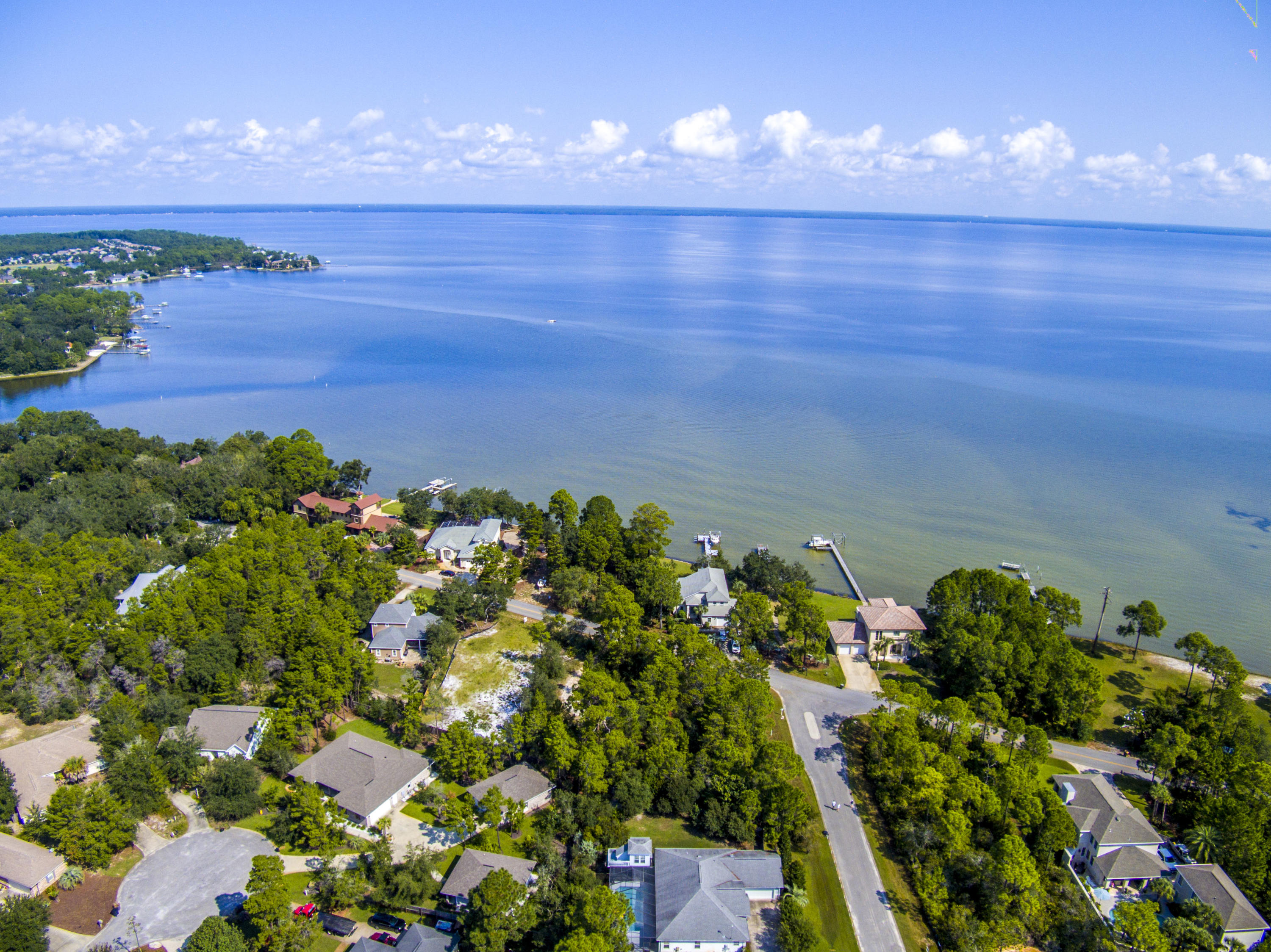 PELICAN BAY S/D - Land