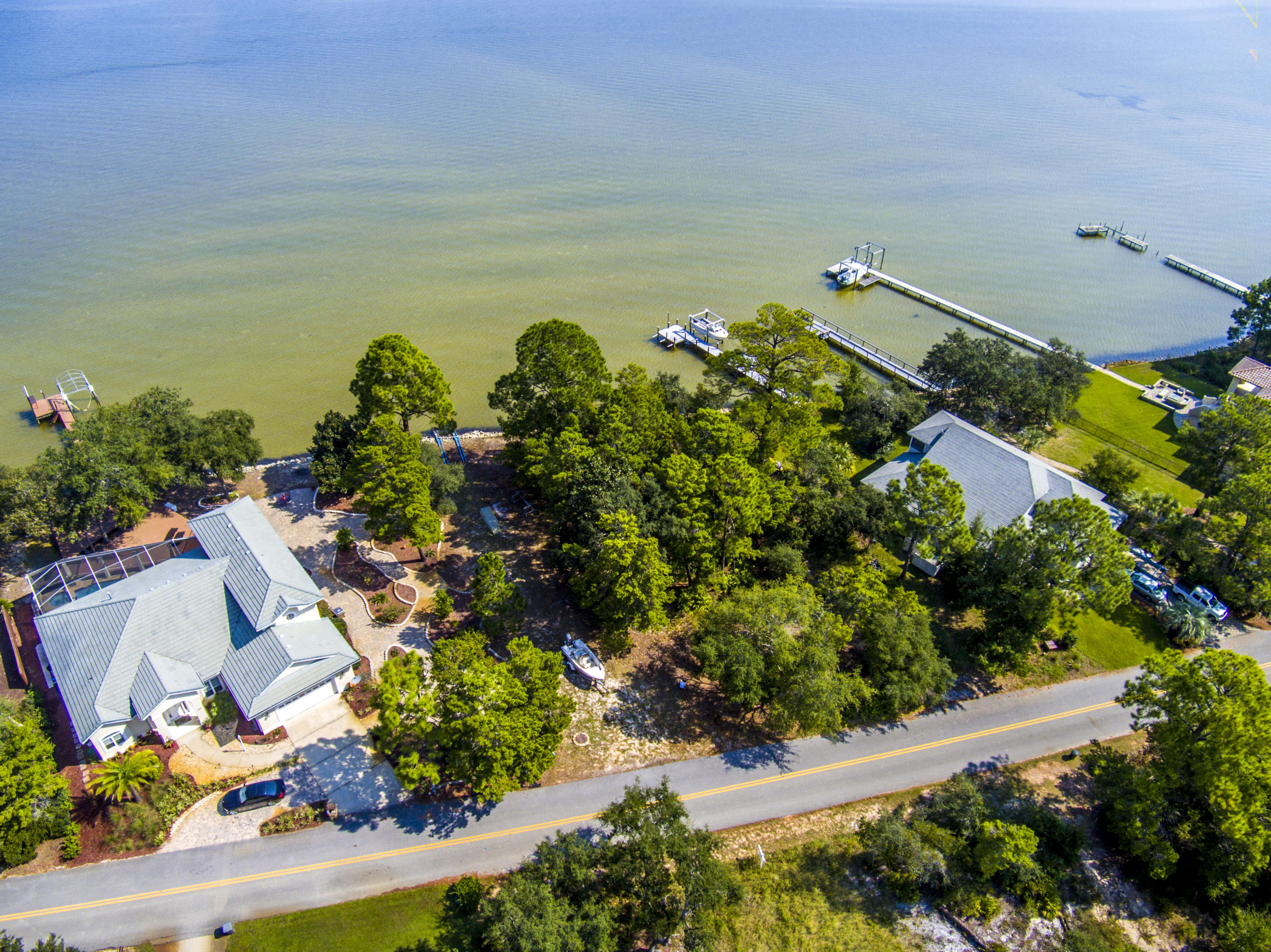 PELICAN BAY S/D - Land