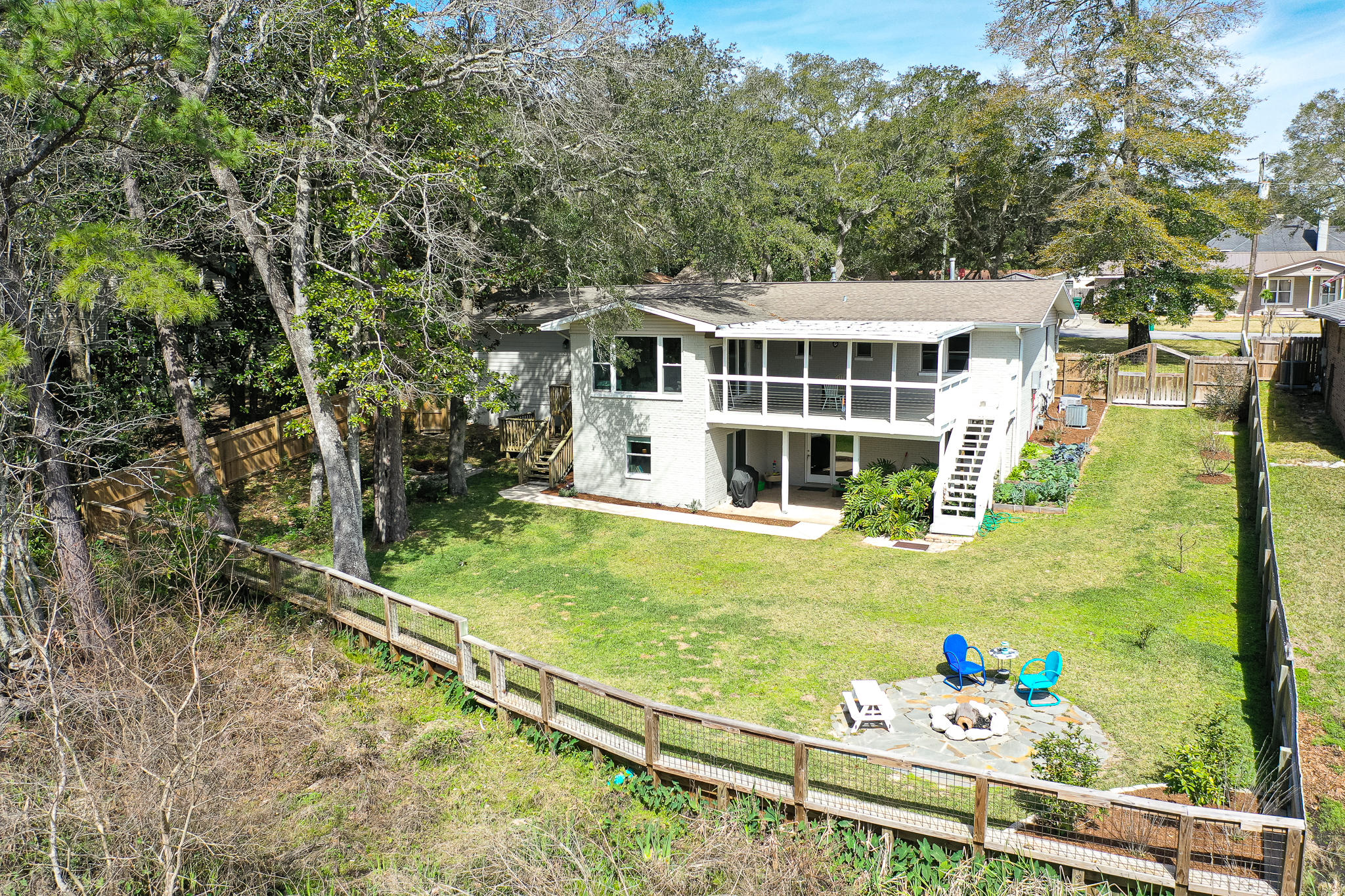 Valparaiso Pinecrest 6 - Residential