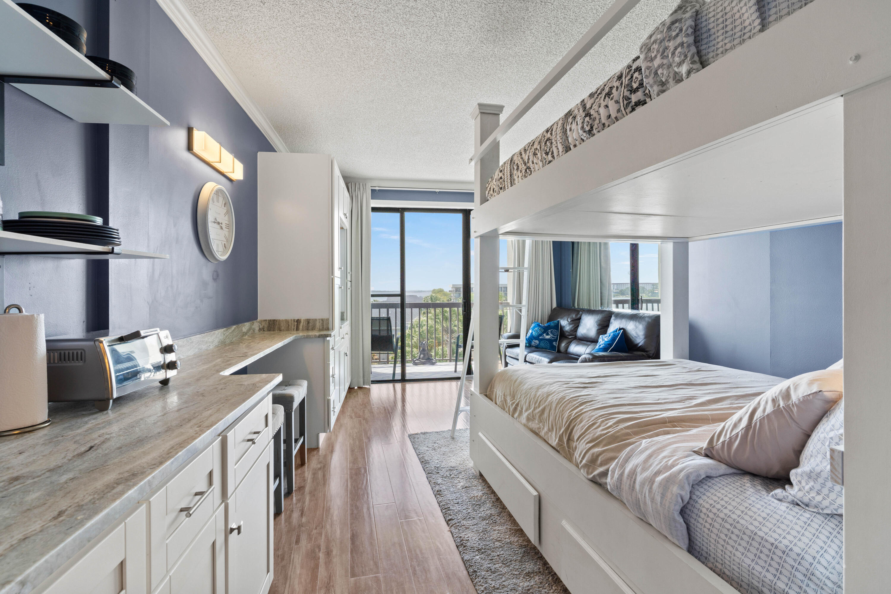 PIRATES BAY PH 1 - Residential