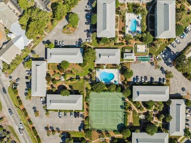 BEACHWOOD VILLAS CONDO - Residential