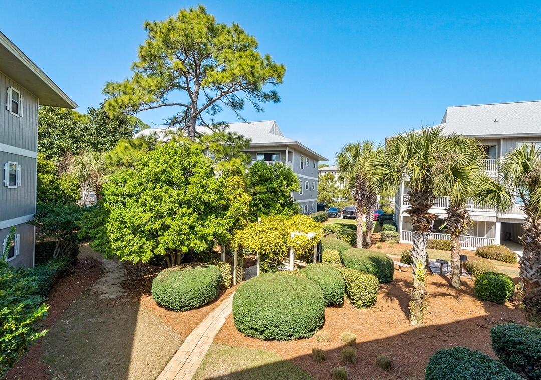 BEACHWOOD VILLAS CONDO - Residential