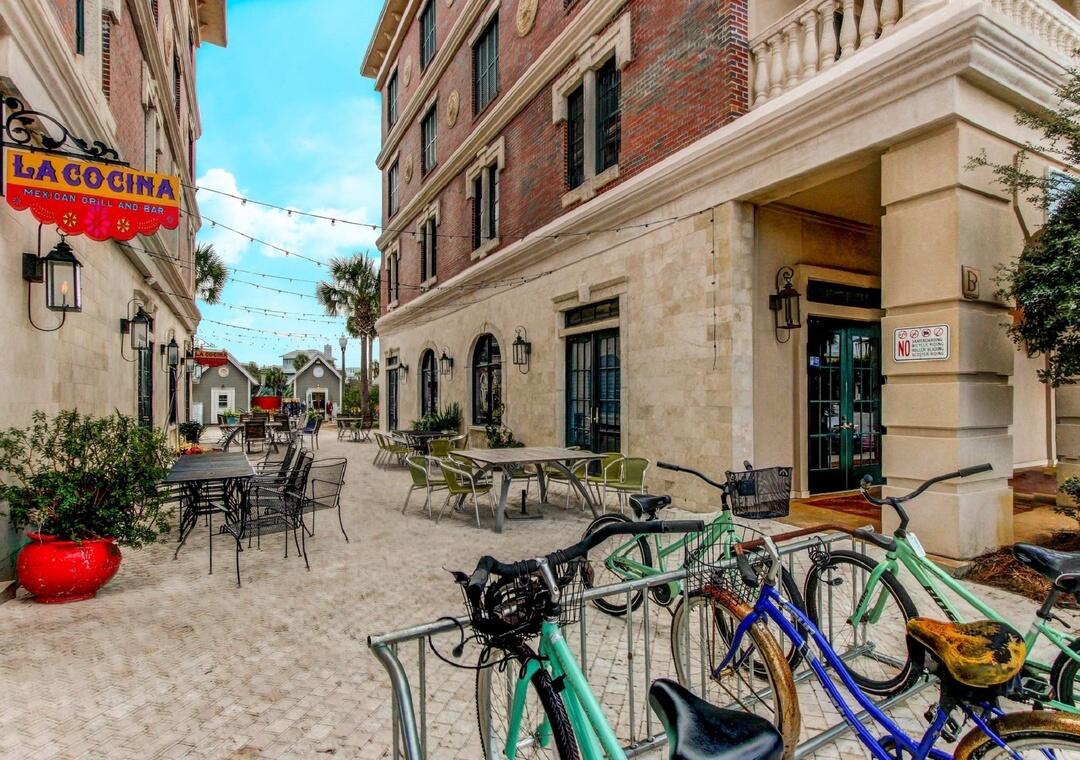 BEACHWOOD VILLAS CONDO - Residential