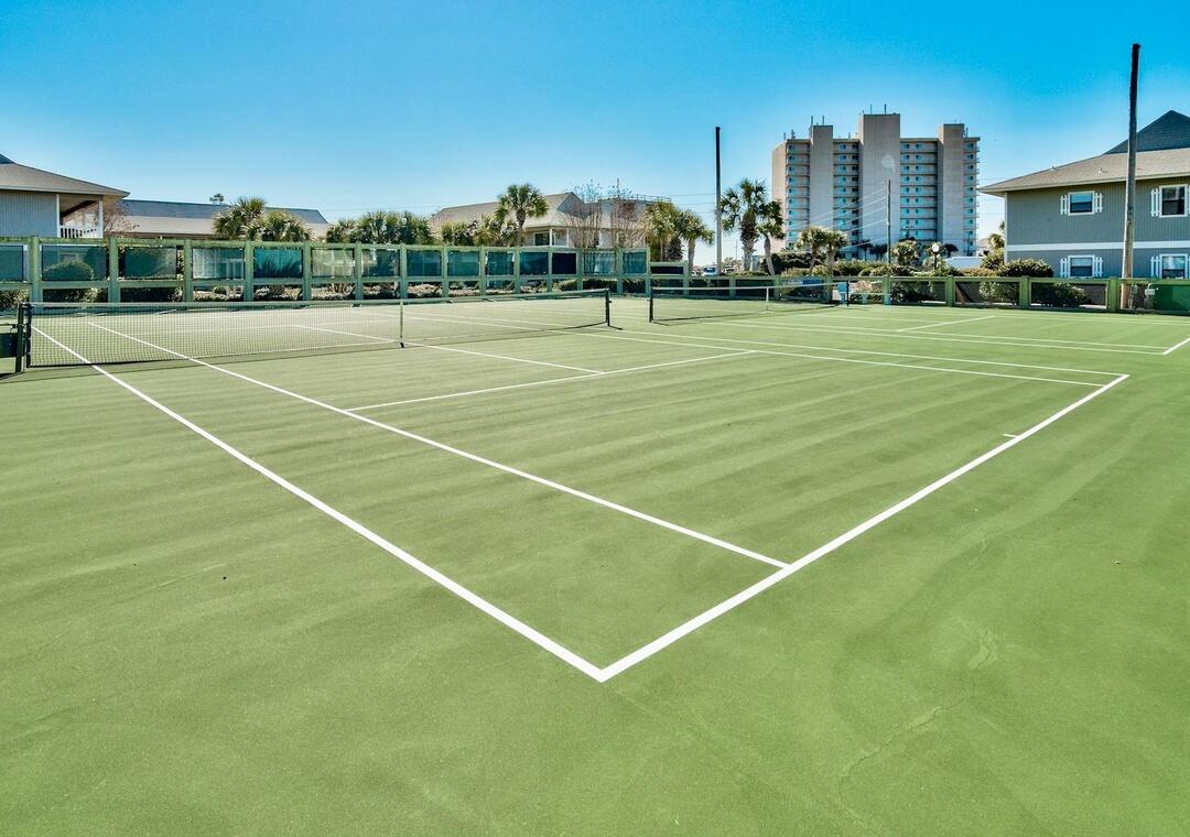 BEACHWOOD VILLAS CONDO - Residential