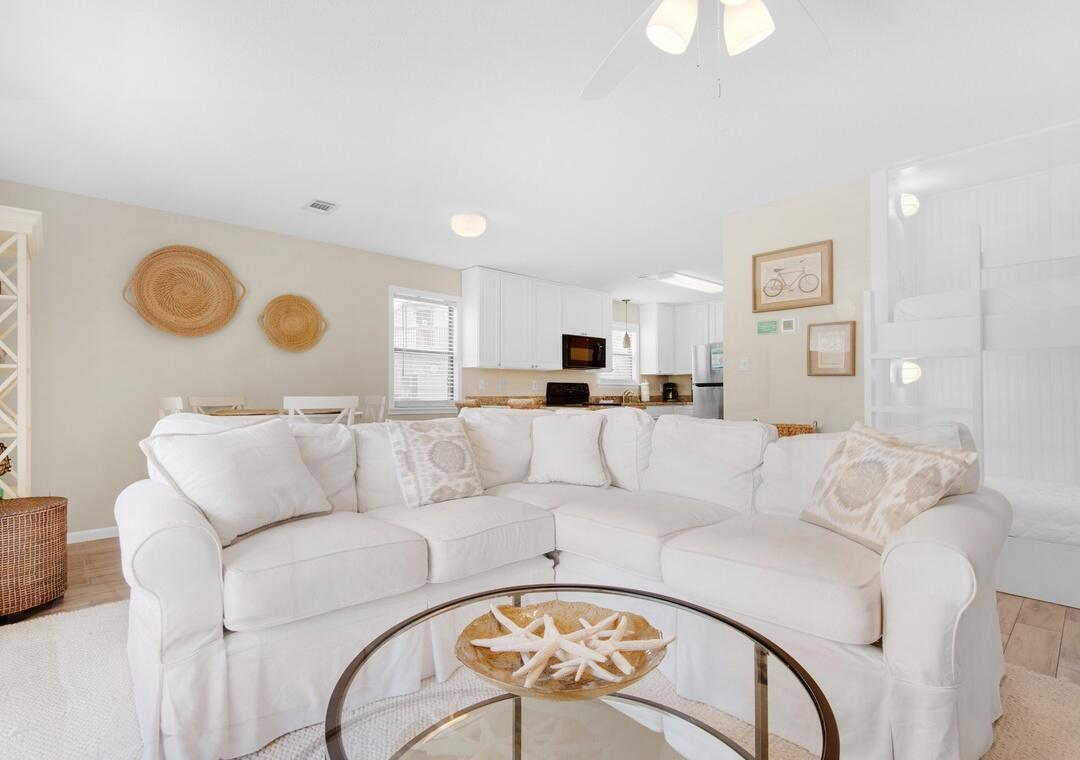 BEACHWOOD VILLAS CONDO - Residential