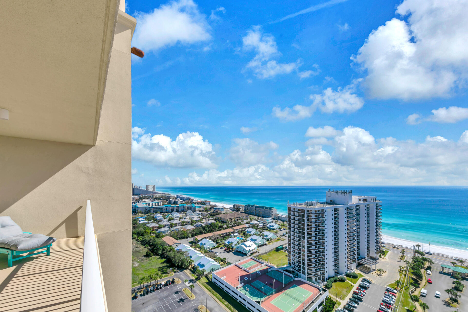 ARIEL DUNES - Residential