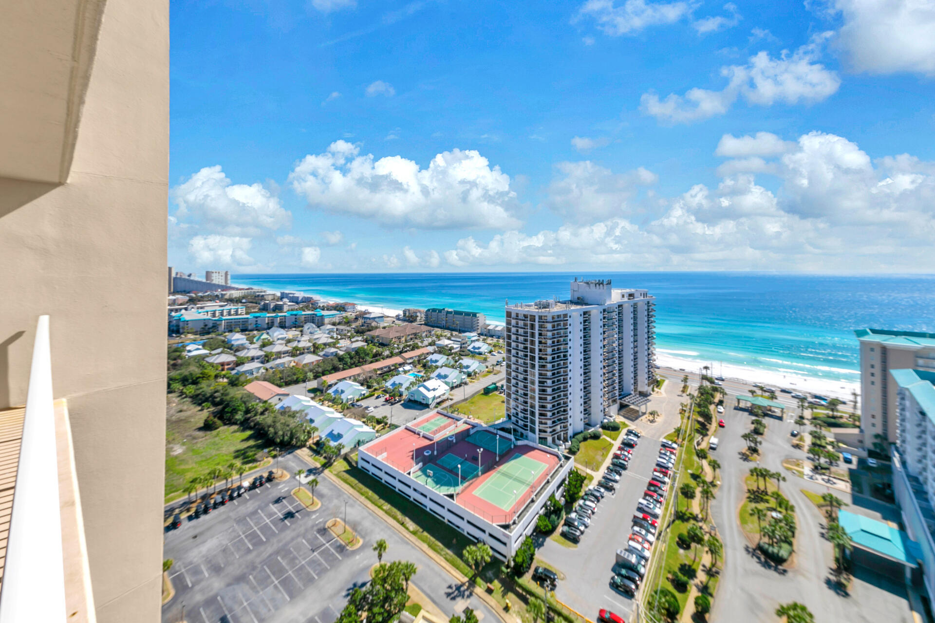 ARIEL DUNES - Residential