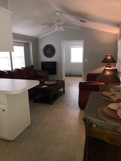 Tropical Beach Walk RV Park - Residential