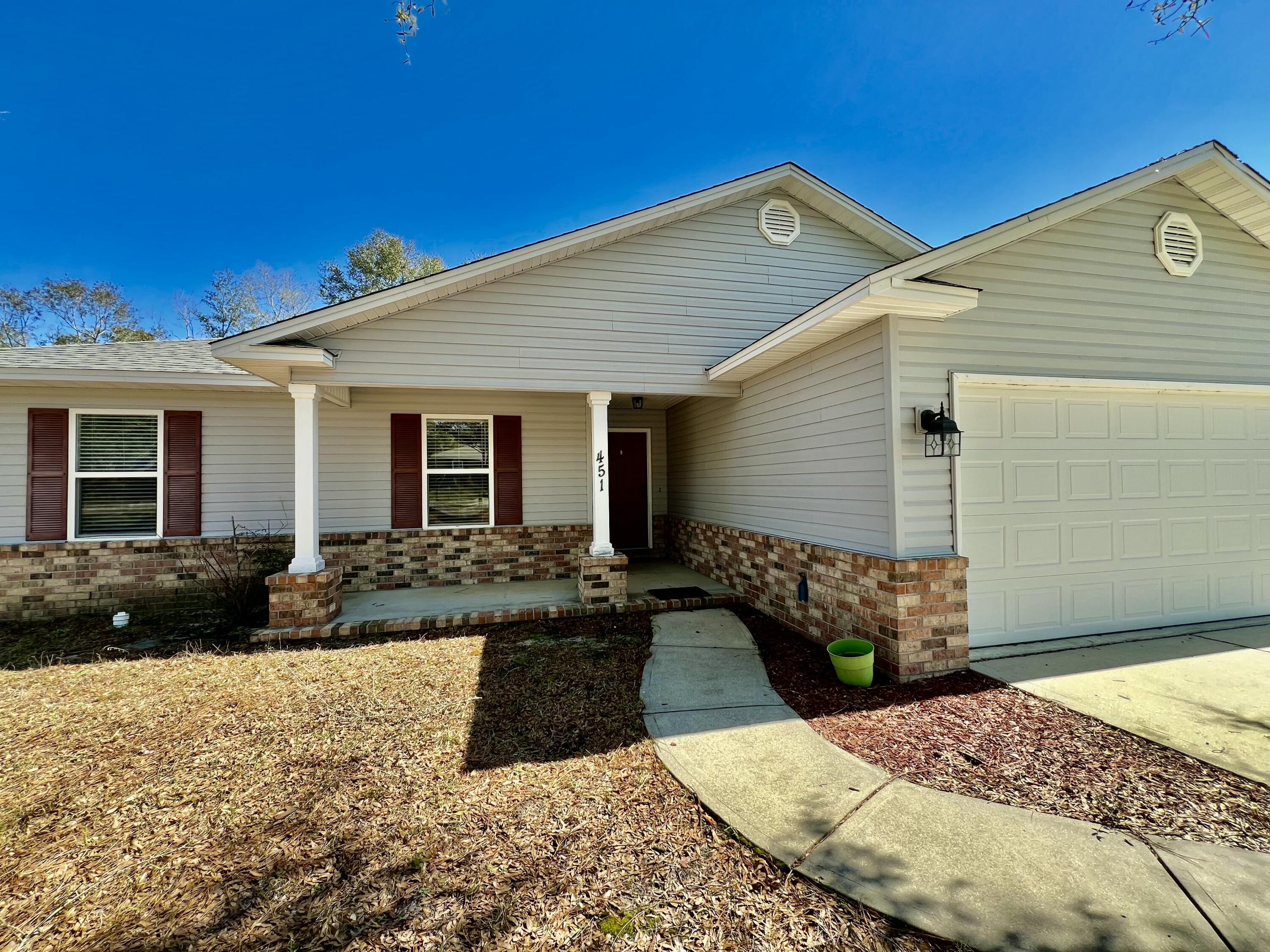Welcome home to this charming brick accent residence where curb appeal meets modern comfort.The inviting front porch, perfect for rocking chairs, offers a prime vantage point for watching neighborhood life unfold. Inside an open-concept design connects the family room, kitchen, and dining area, ideal for both daily living and entertaining. The well-appointed kitchen features stainless steel appliances, a convenient breakfast bar, and a double pantry, while the adjacent laundry room provides ample storage with built-in shelving.The thoughtfully designed floor plan includes wide hallways and doorways throughout.The spacious master suite boasts a generous walk-in closet and private ensuite bathroom. Outdoor living continues in the fully fenced backyard, where a covered back porch with ceilin fan creates the perfect retreat for summer relaxation. Additional storage needs are met with easy attic access via a pull-down ladder
Move-in ready and loaded with features, this home delivers the perfect blend of comfort, functionality, and style. Buyer to verify all information and dimensions to their satisfaction.