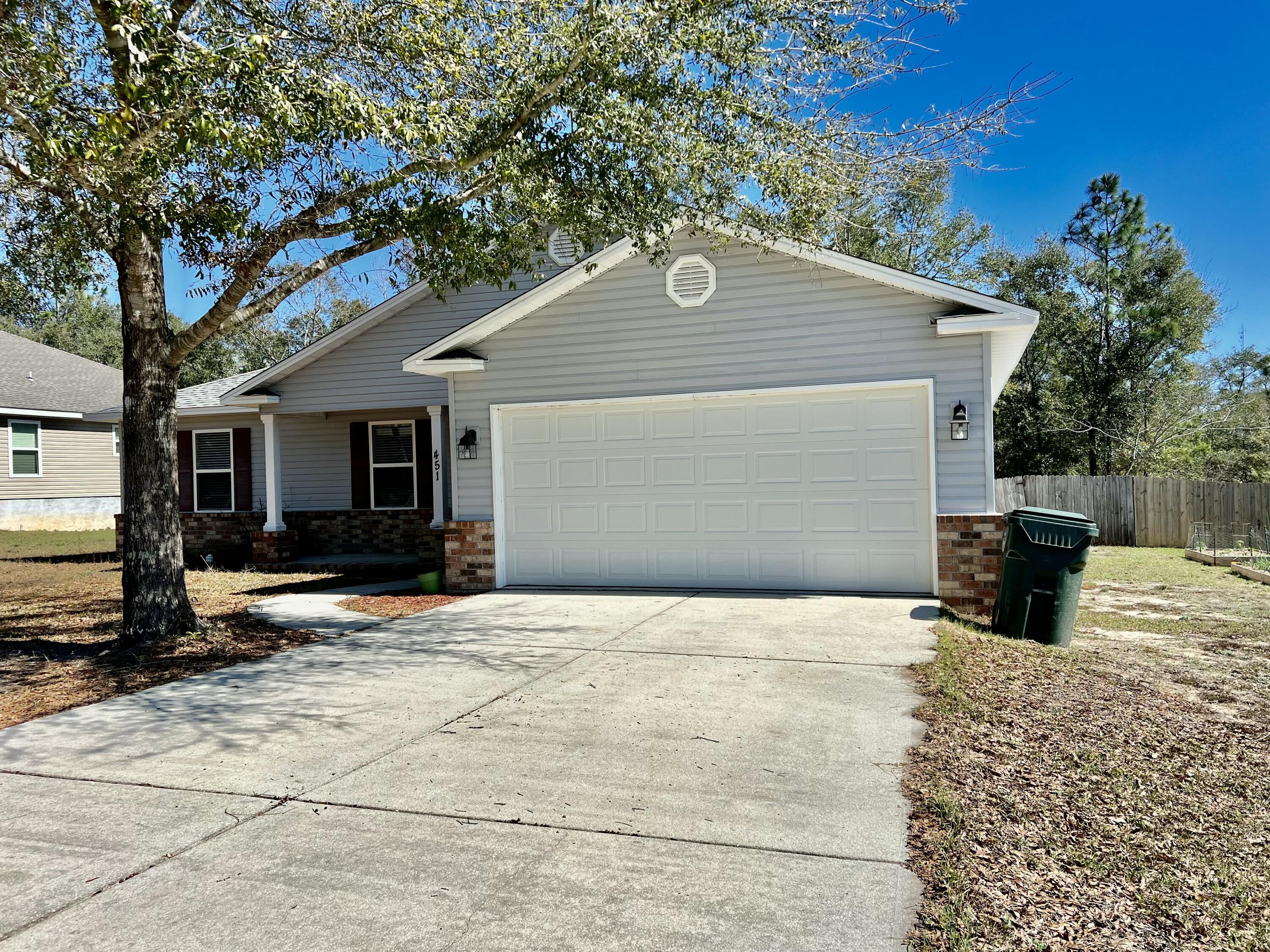 HUNTERS RIDGE - Residential