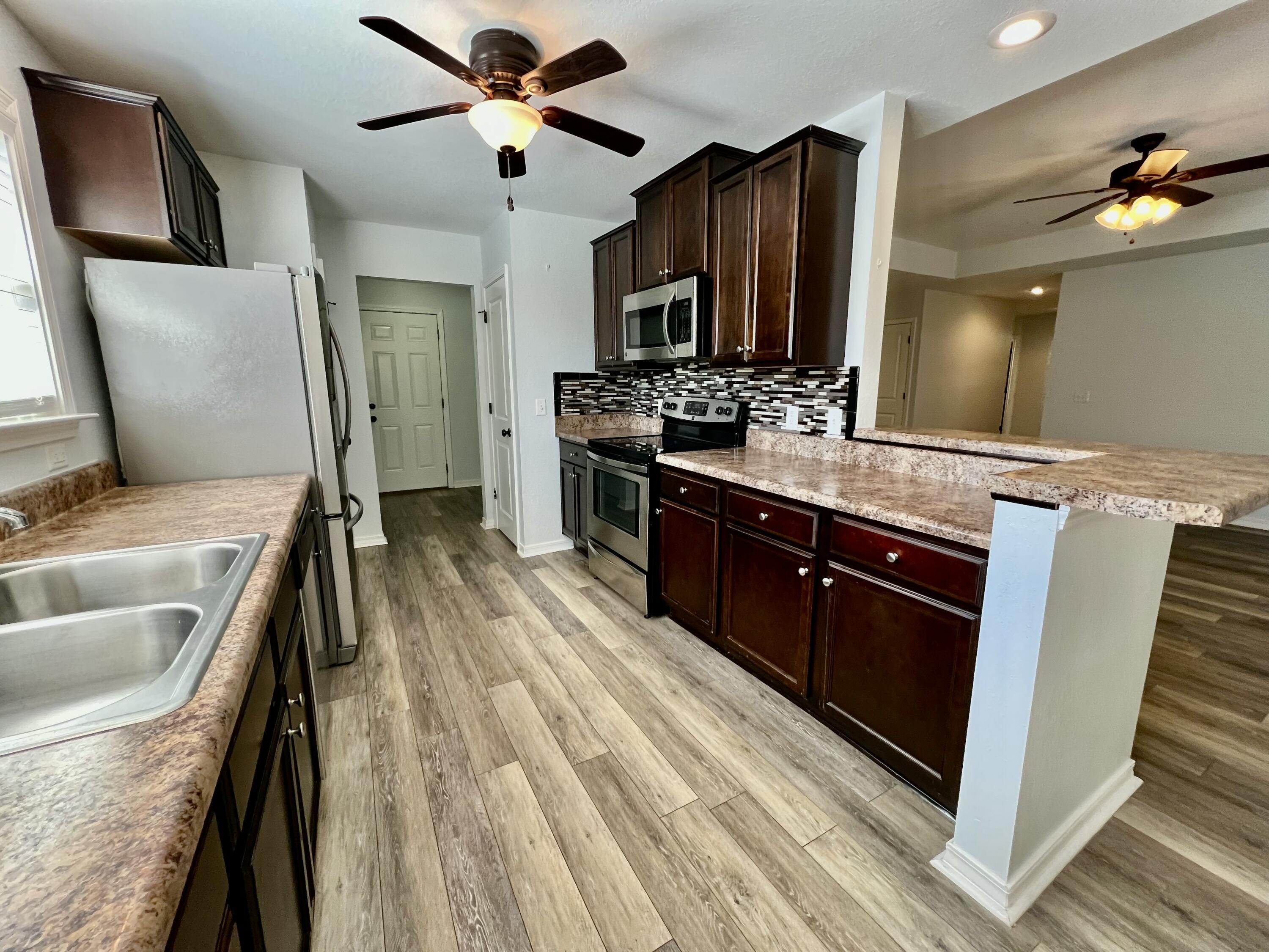 HUNTERS RIDGE - Residential