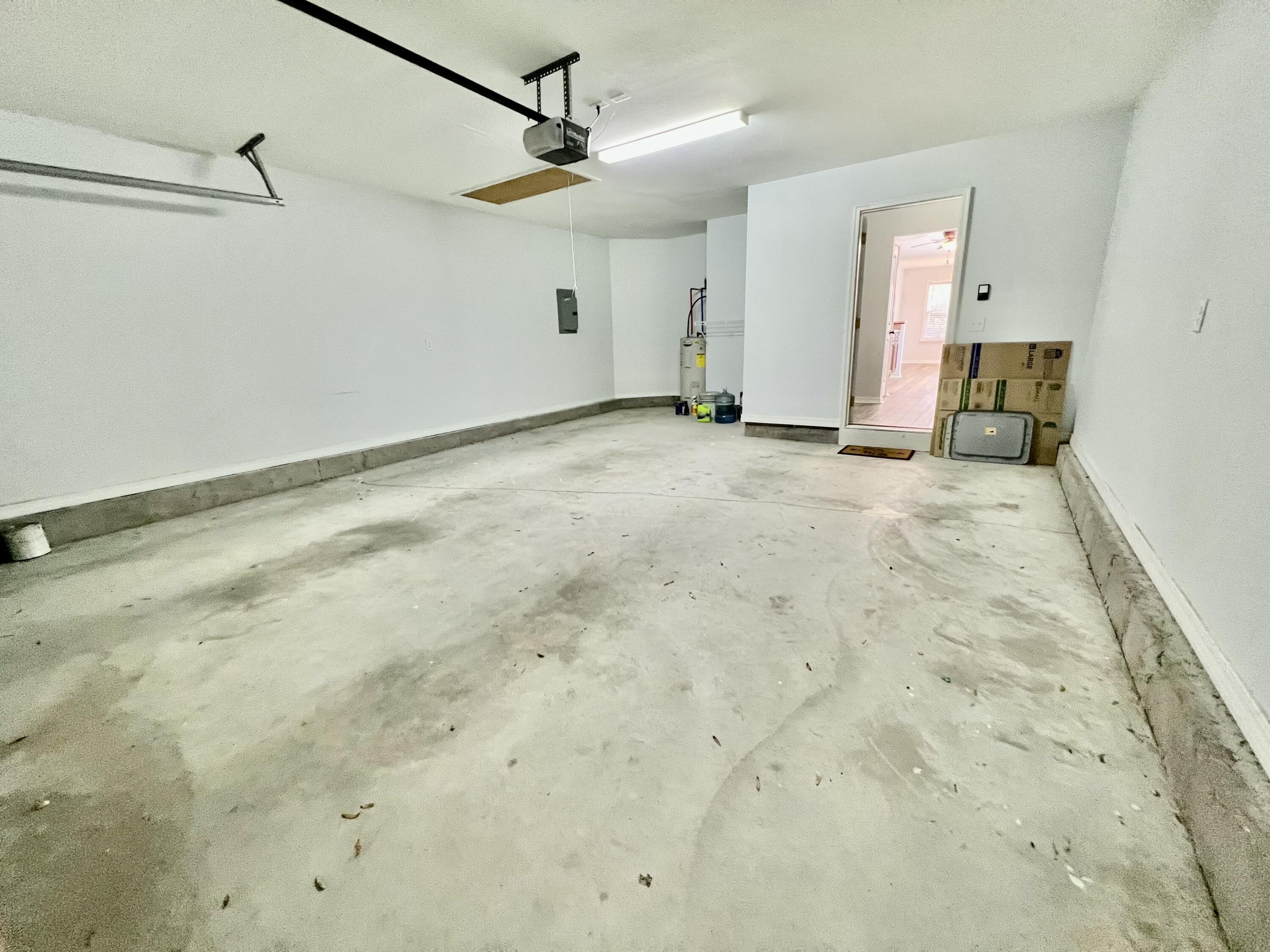 HUNTERS RIDGE - Residential