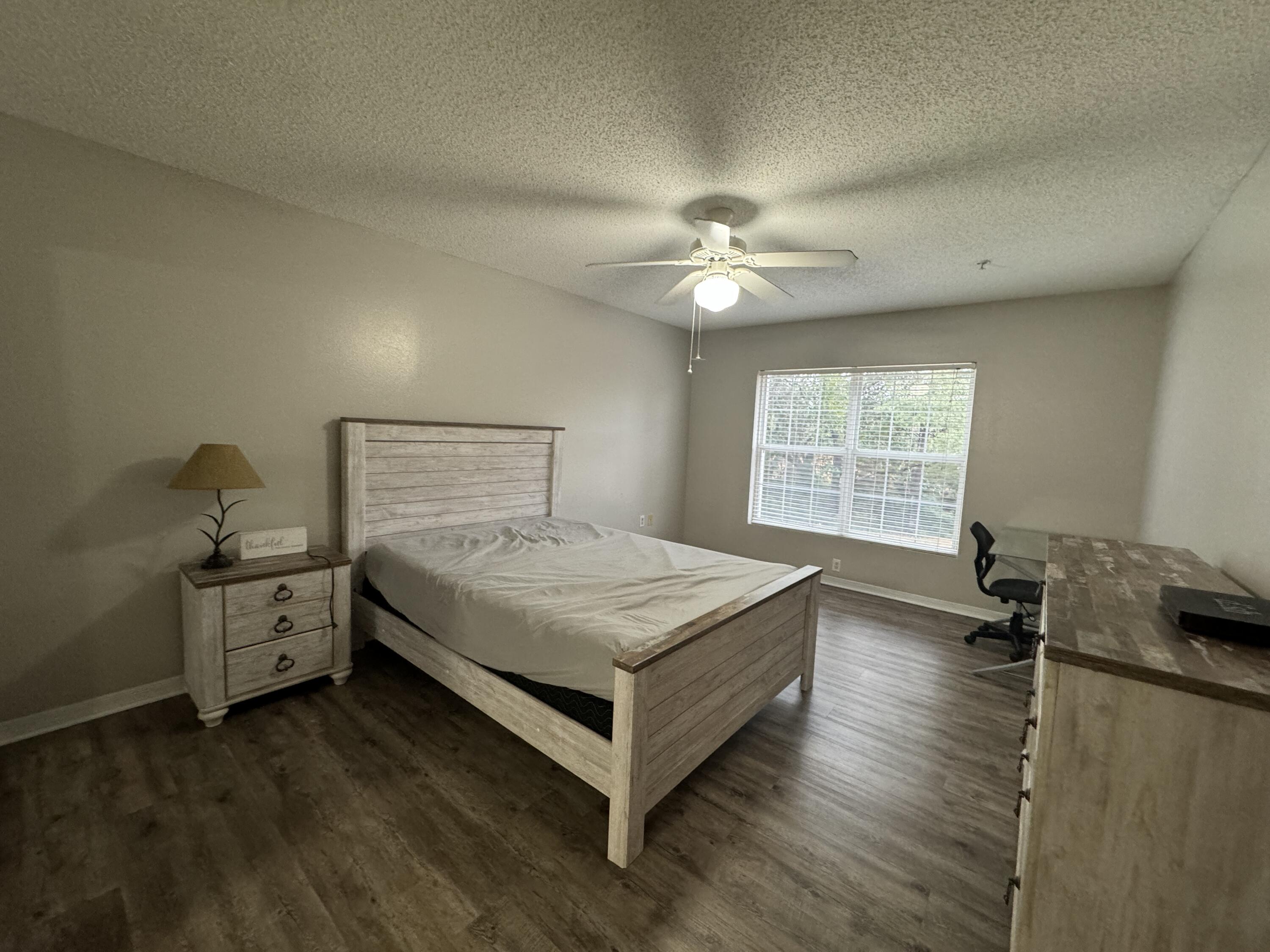 THE FLORIDA CLUB - Residential Lease