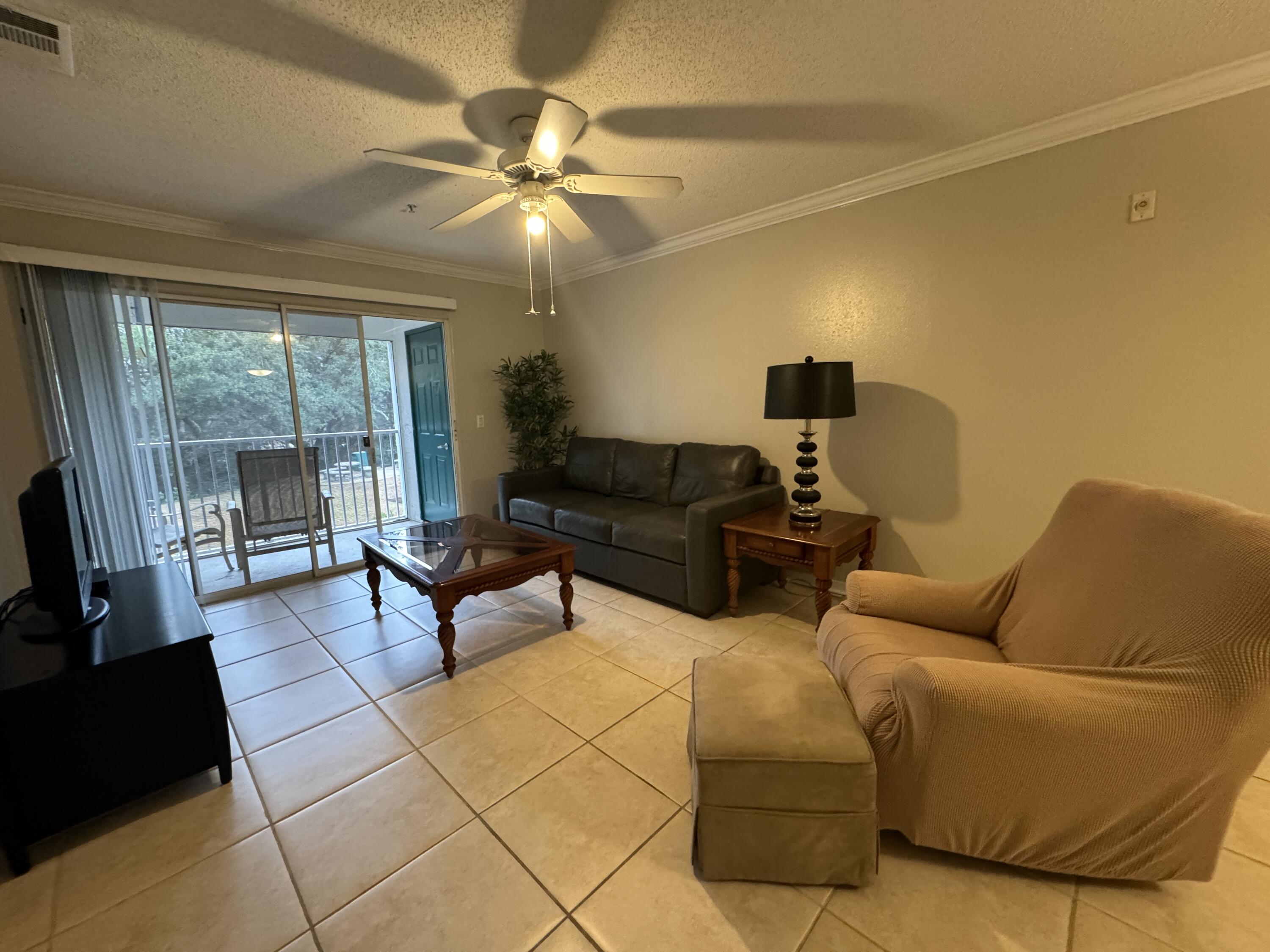 THE FLORIDA CLUB - Residential Lease