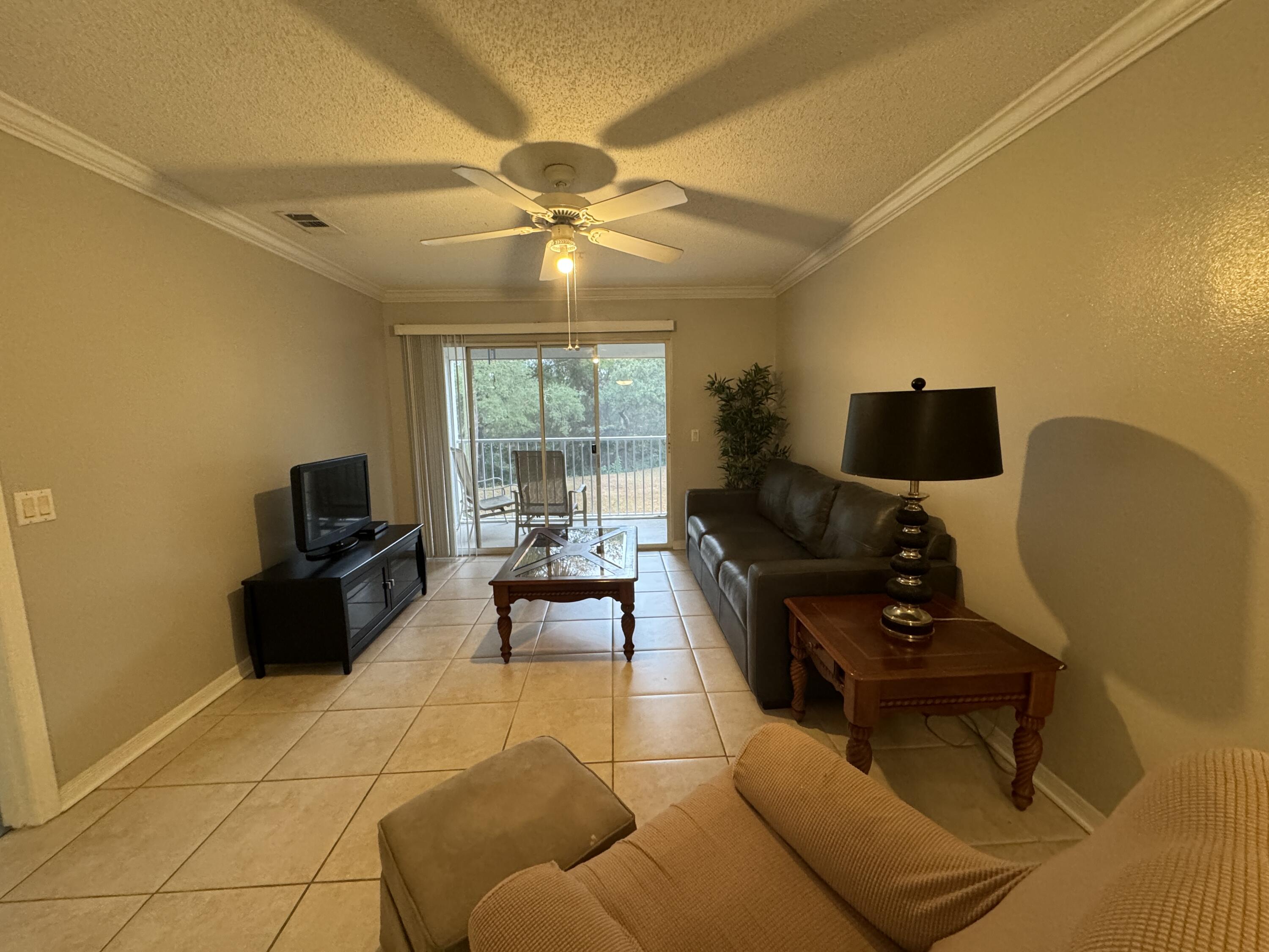 THE FLORIDA CLUB - Residential Lease
