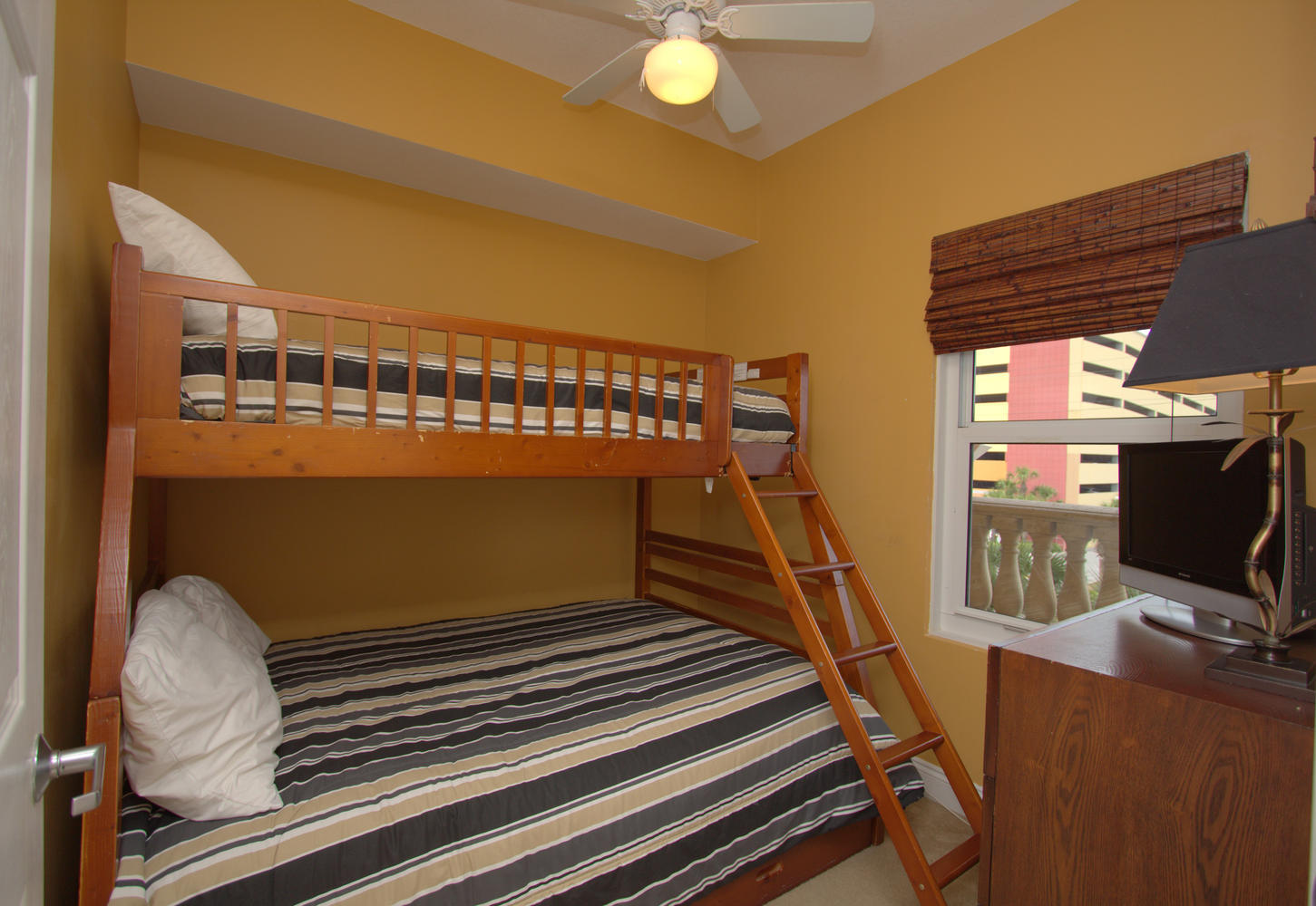 CALYPSO RESORT & TOWERS - Residential