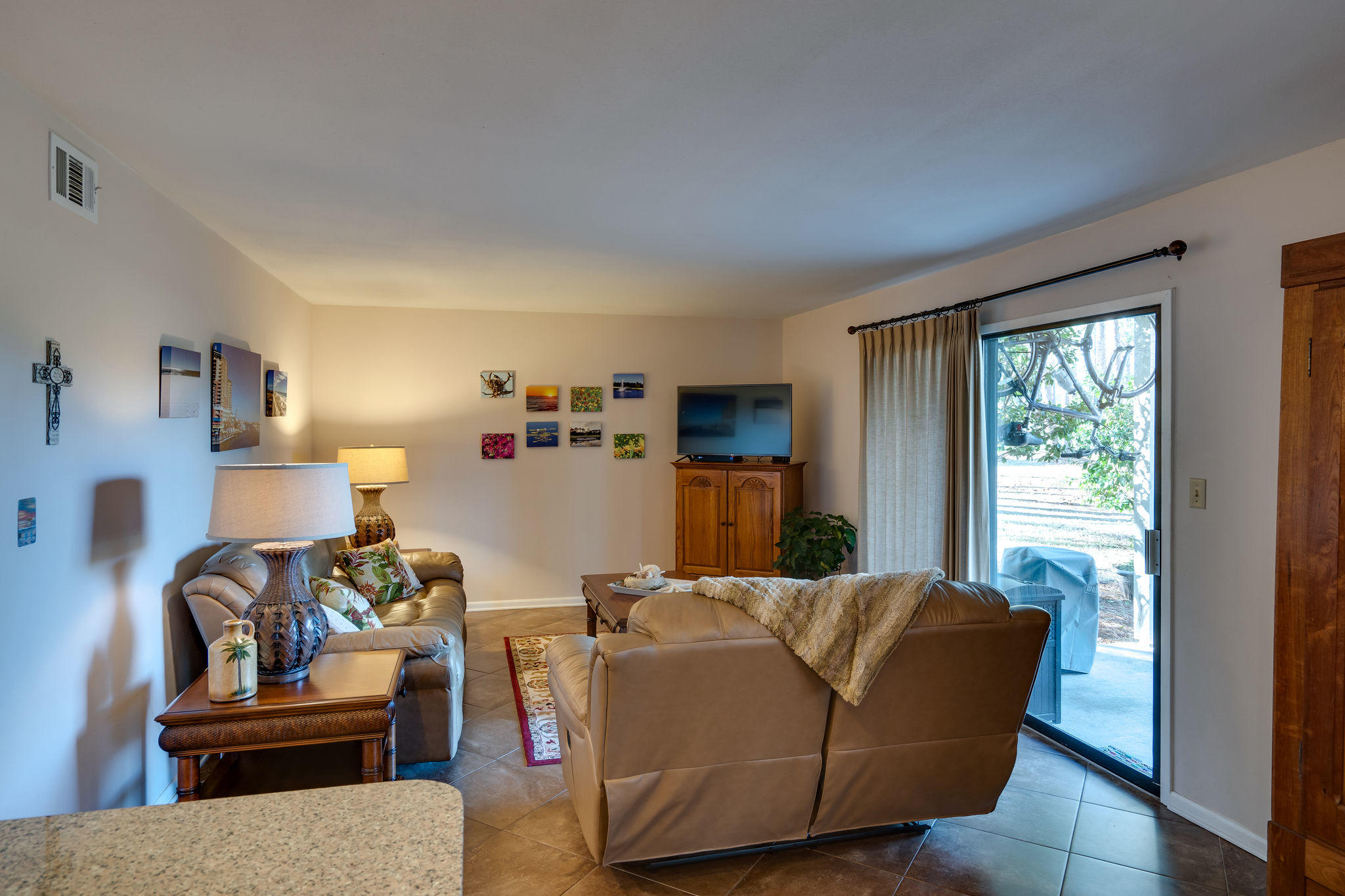 SEASCAPE CONDO GARDEN VILLA - Residential