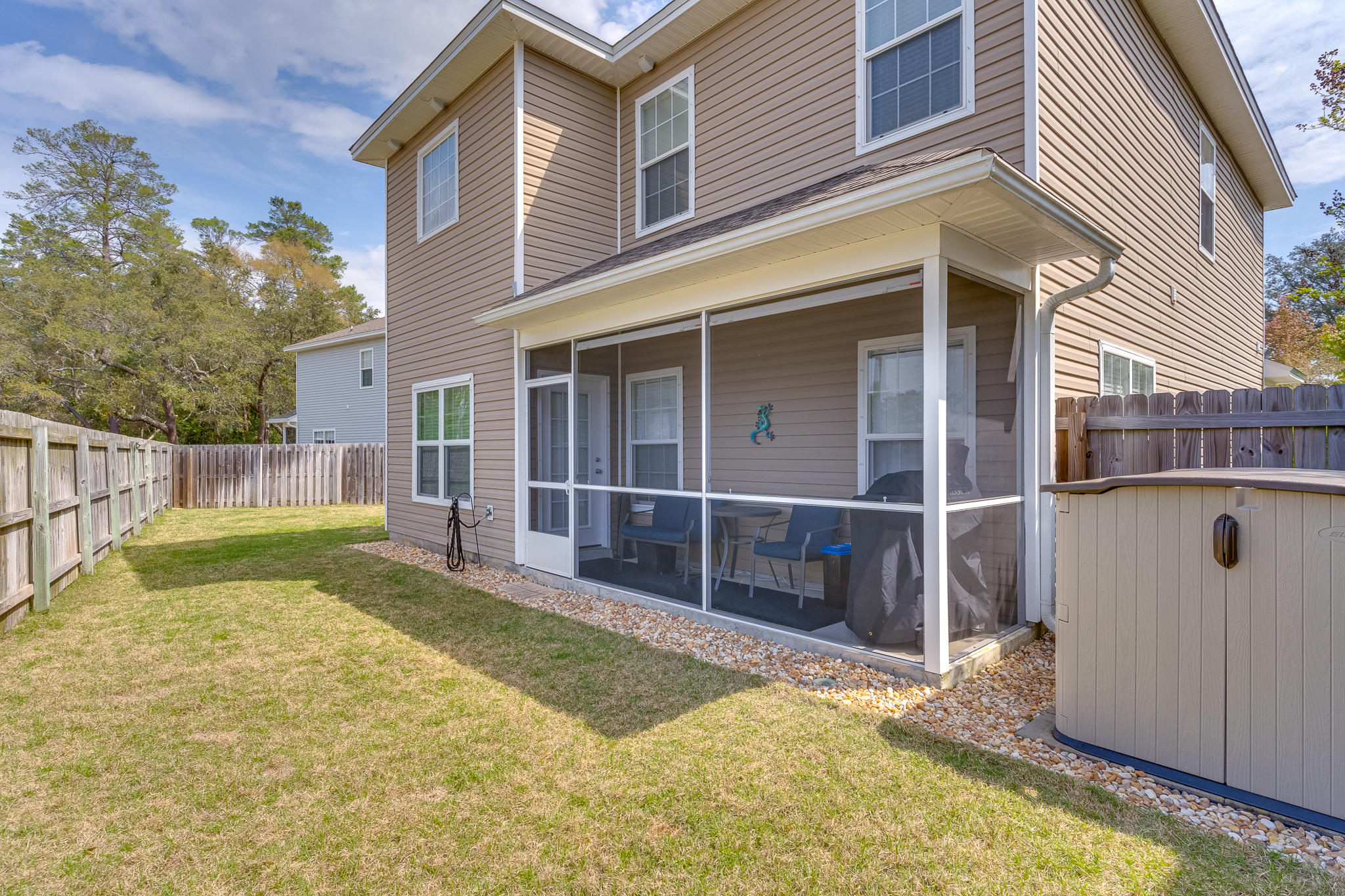 REDWOOD VILLAGE - Residential