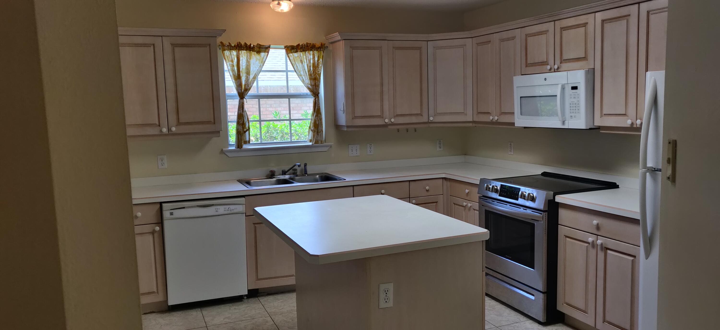 SANDY BEACH ESTATES - Residential