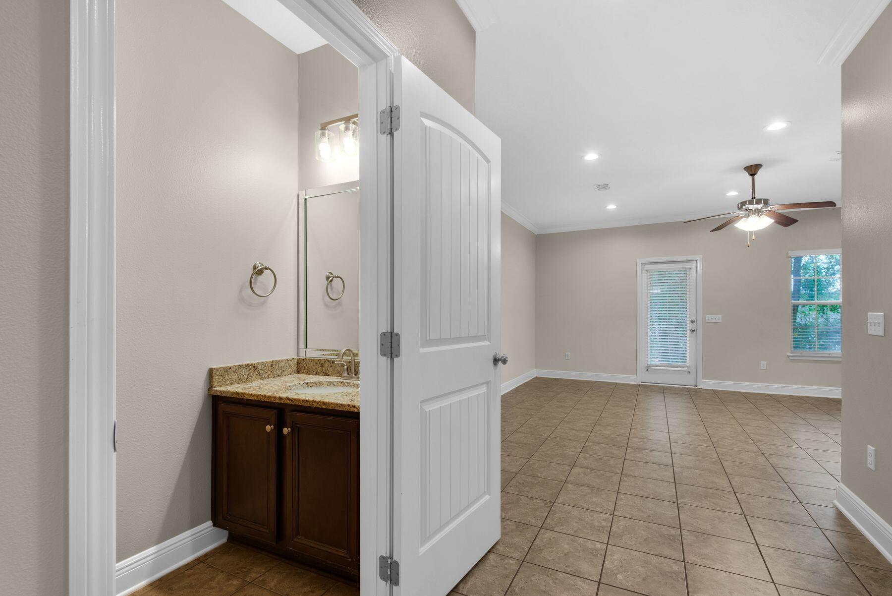 WATER OAKS T/H - Residential