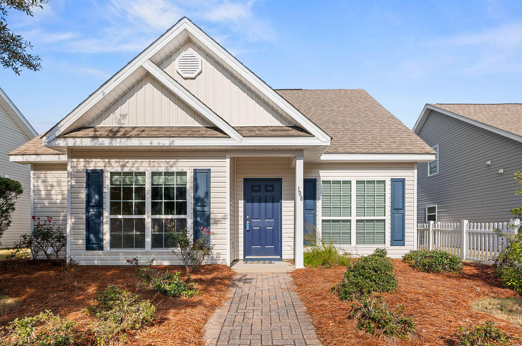 HAMMOCK BAY - Residential