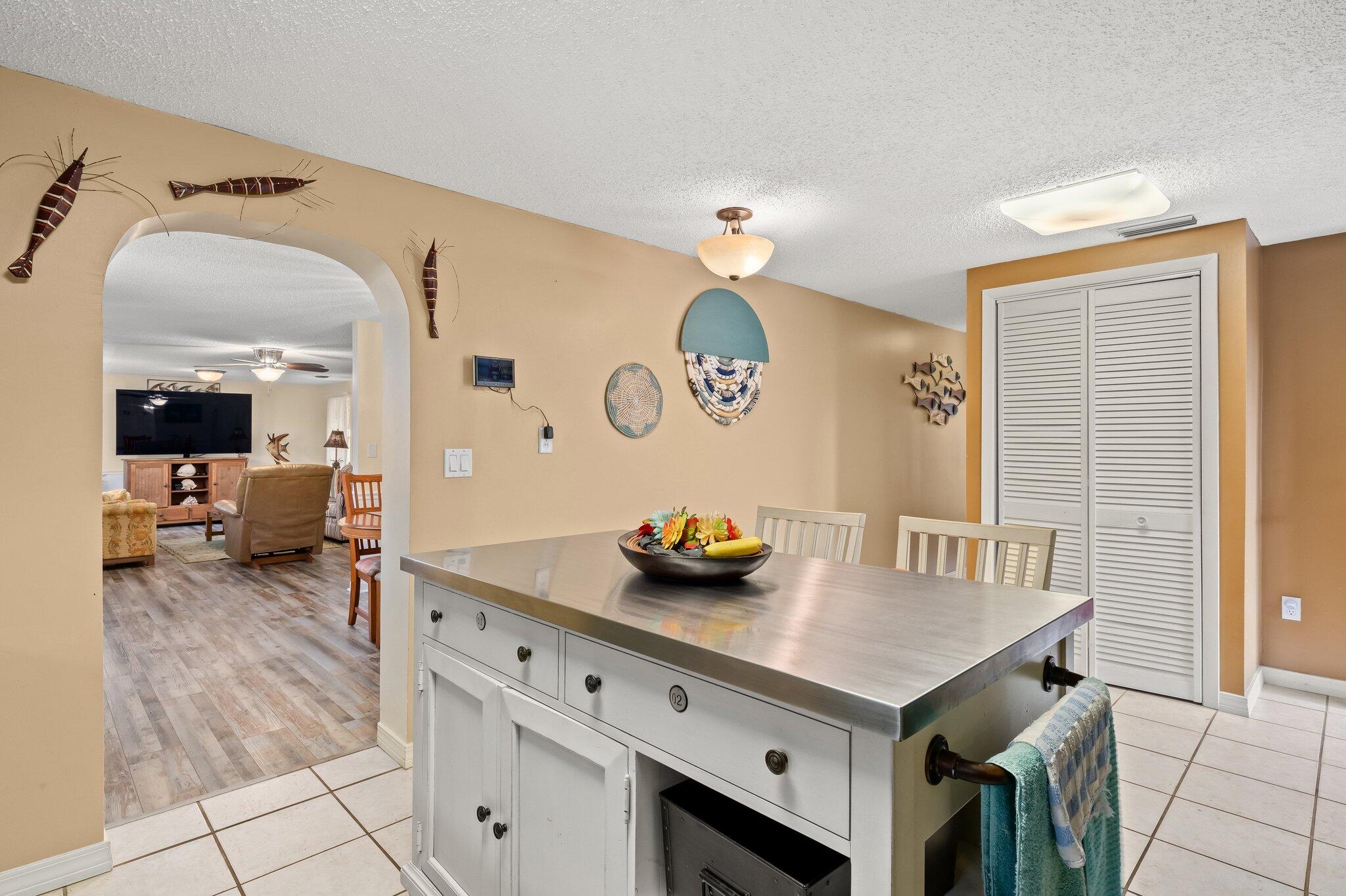 TREASURE ISLAND - Residential