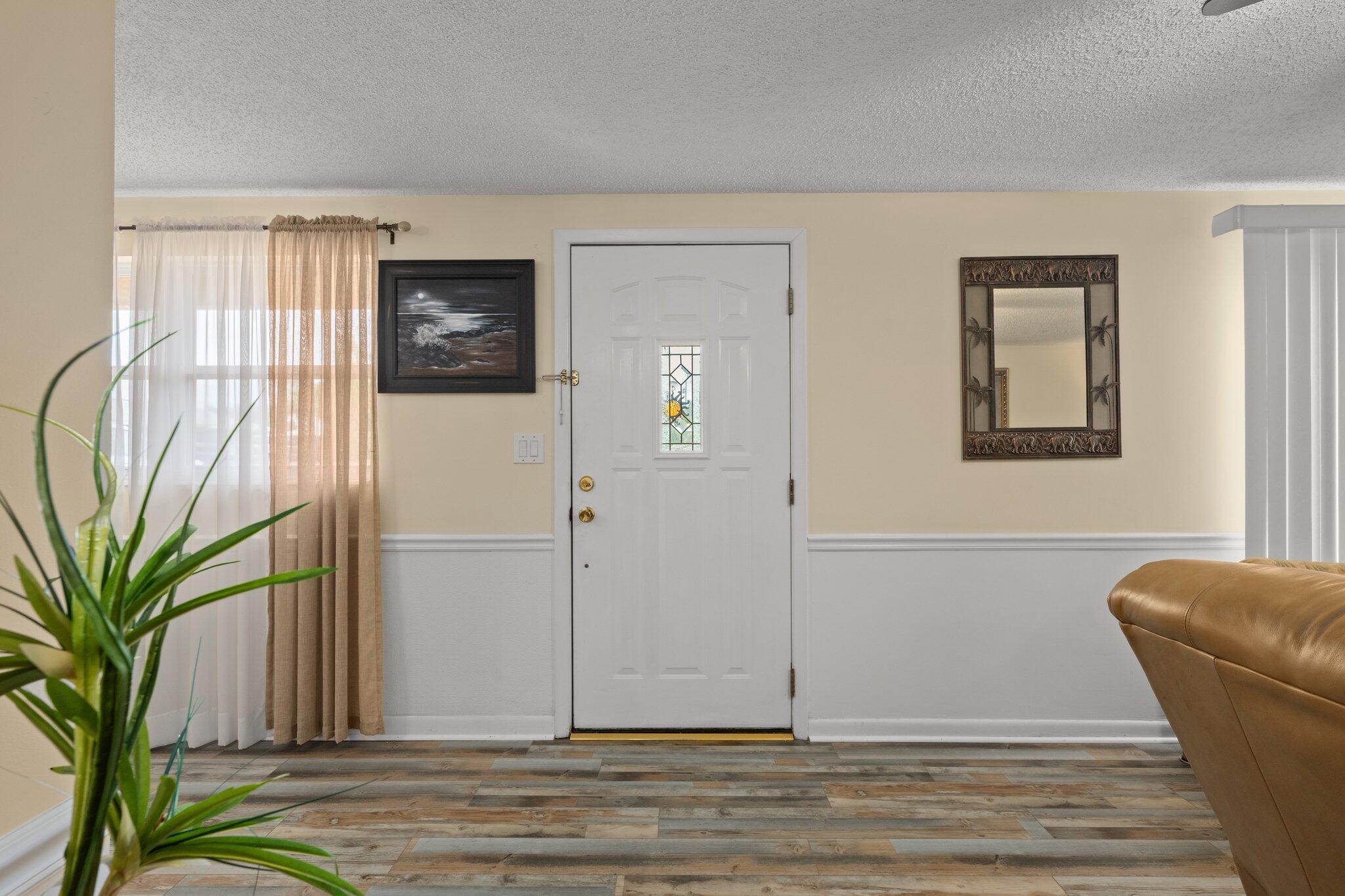 TREASURE ISLAND - Residential