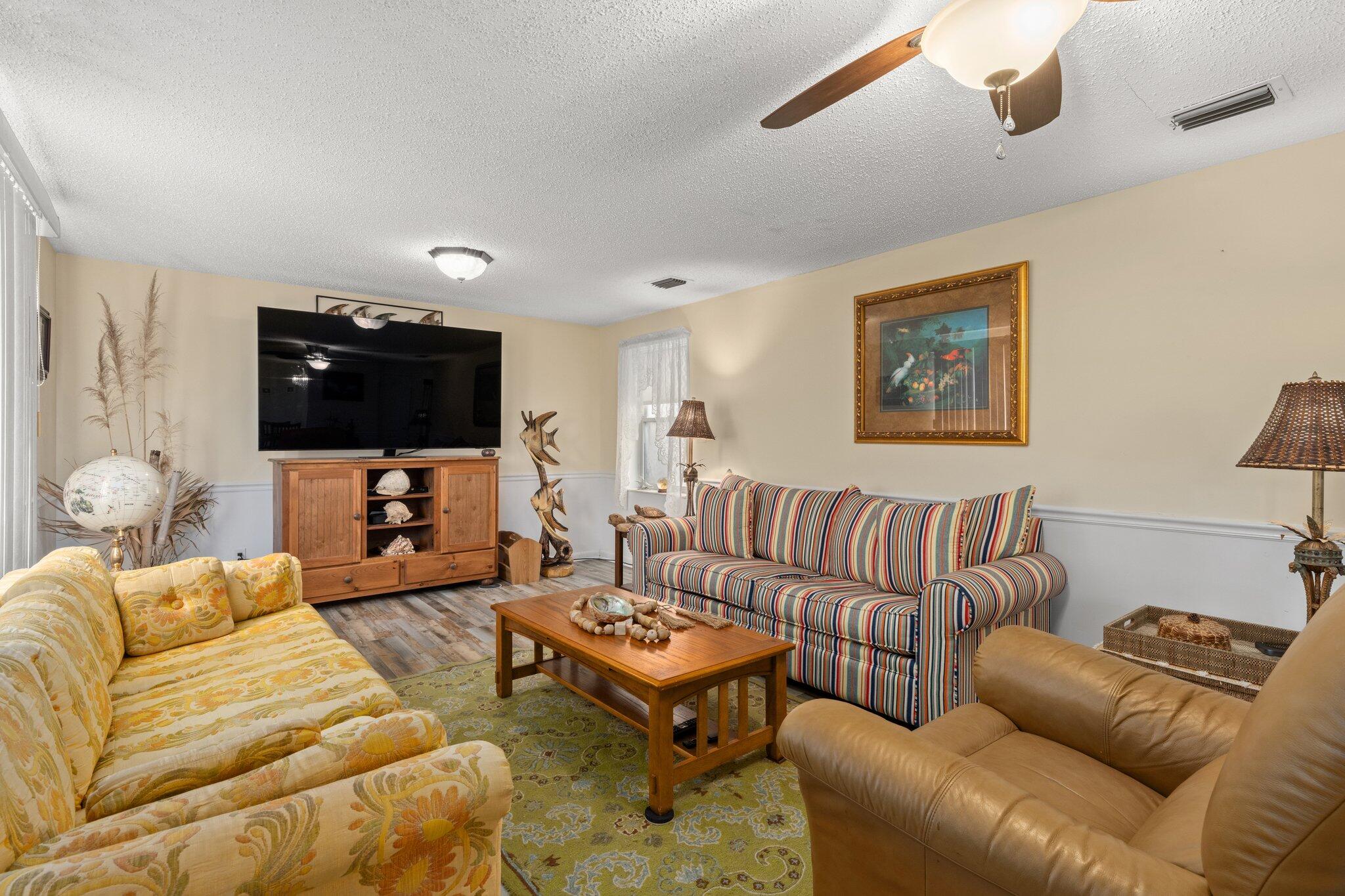 TREASURE ISLAND - Residential