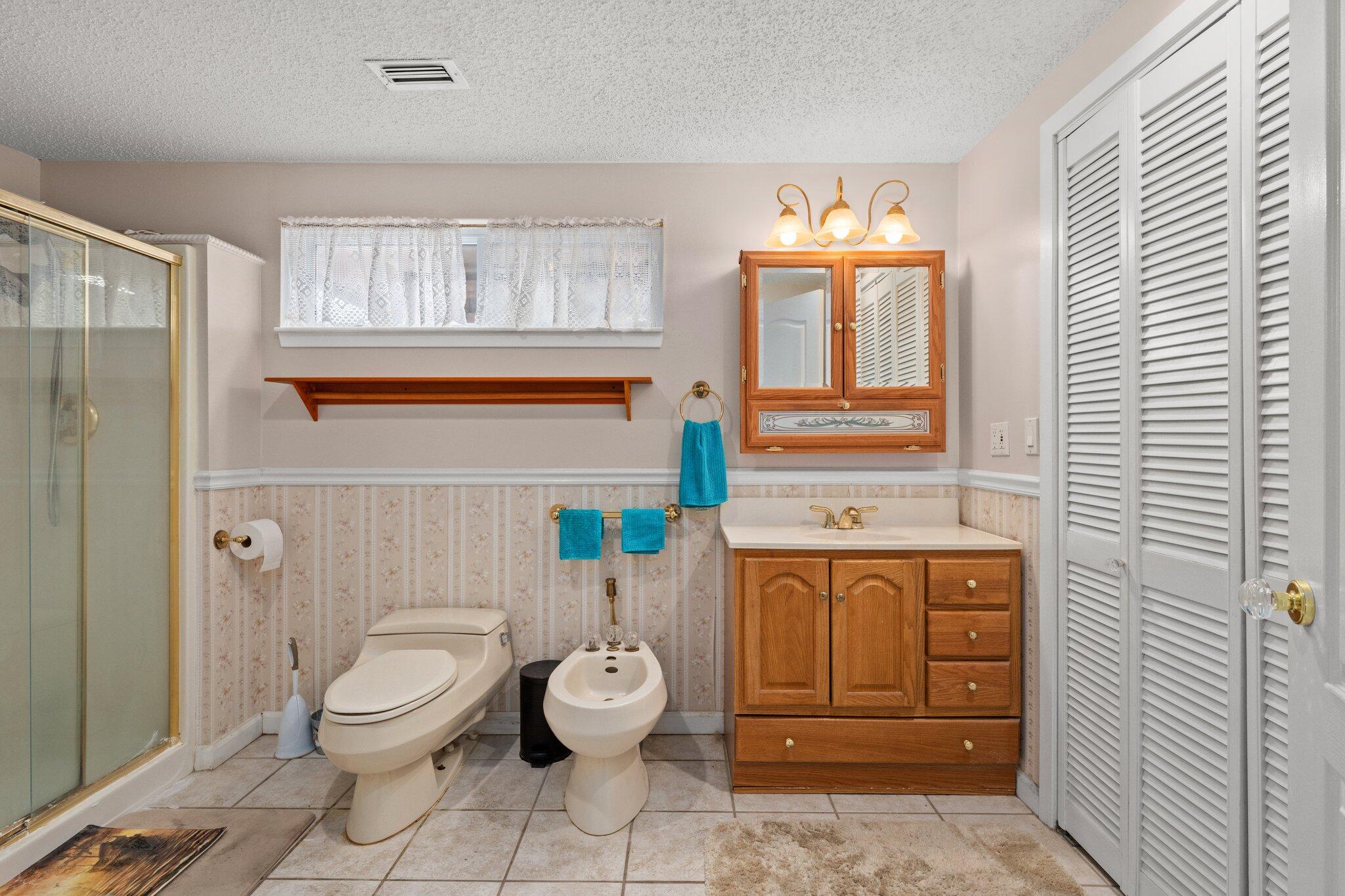 TREASURE ISLAND - Residential