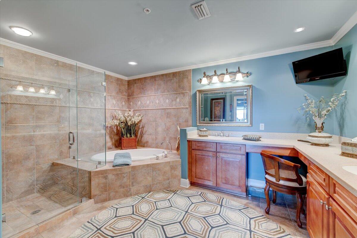 MARBELLA CONDO - Residential