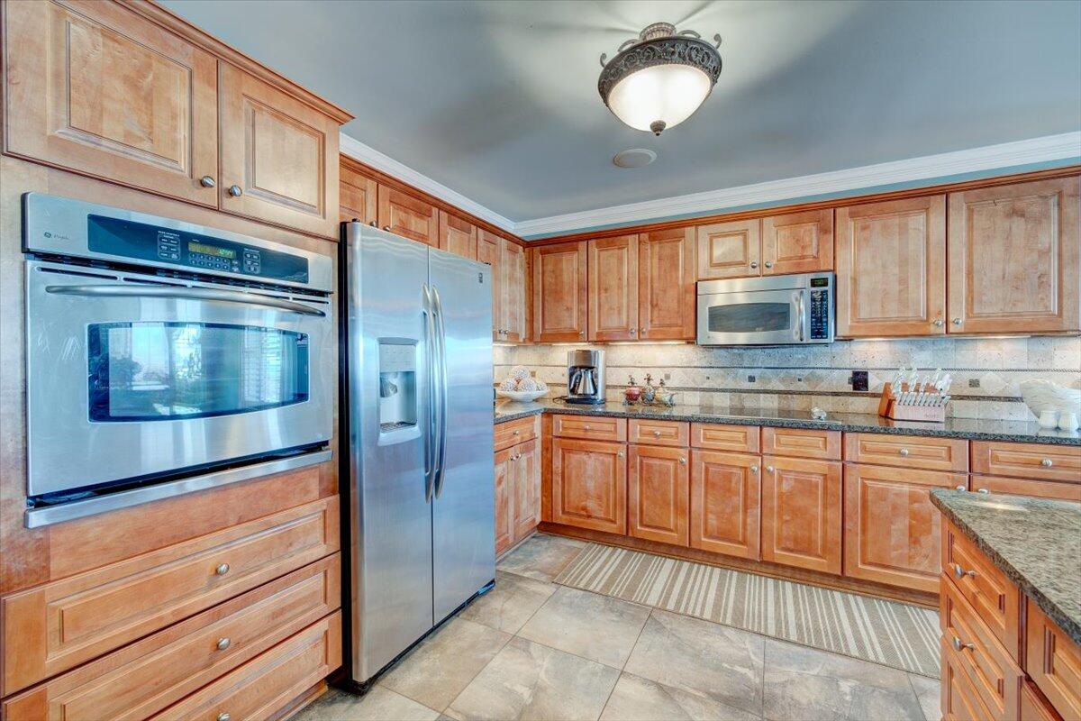 MARBELLA CONDO - Residential