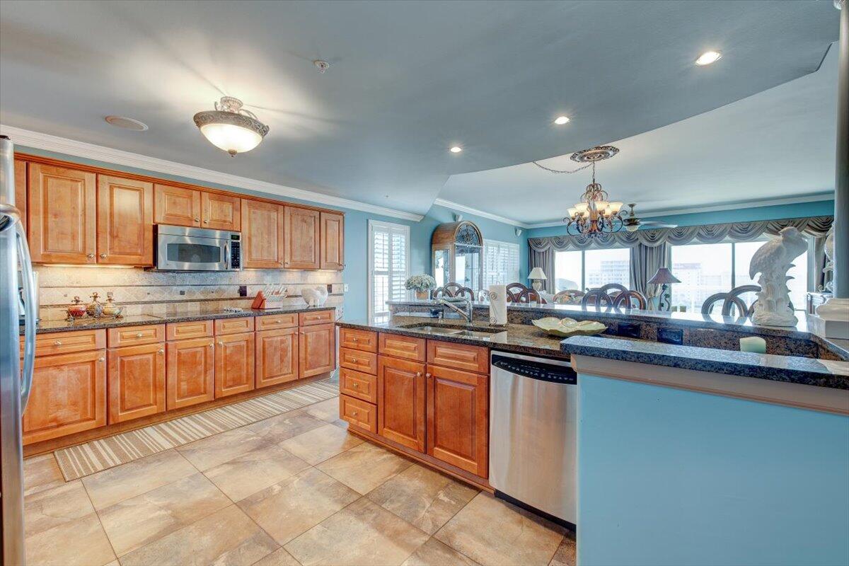 MARBELLA CONDO - Residential