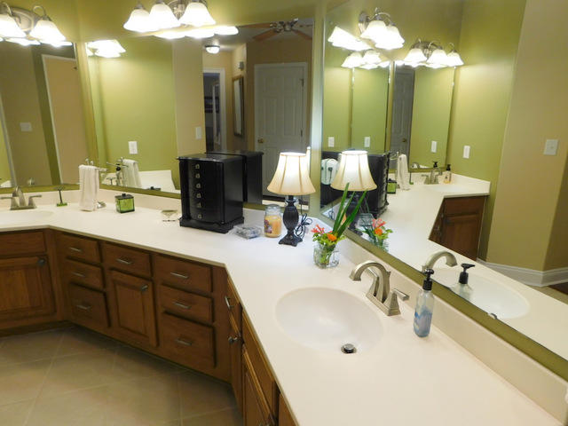 HOMESTEAD MANOR S/D - Residential