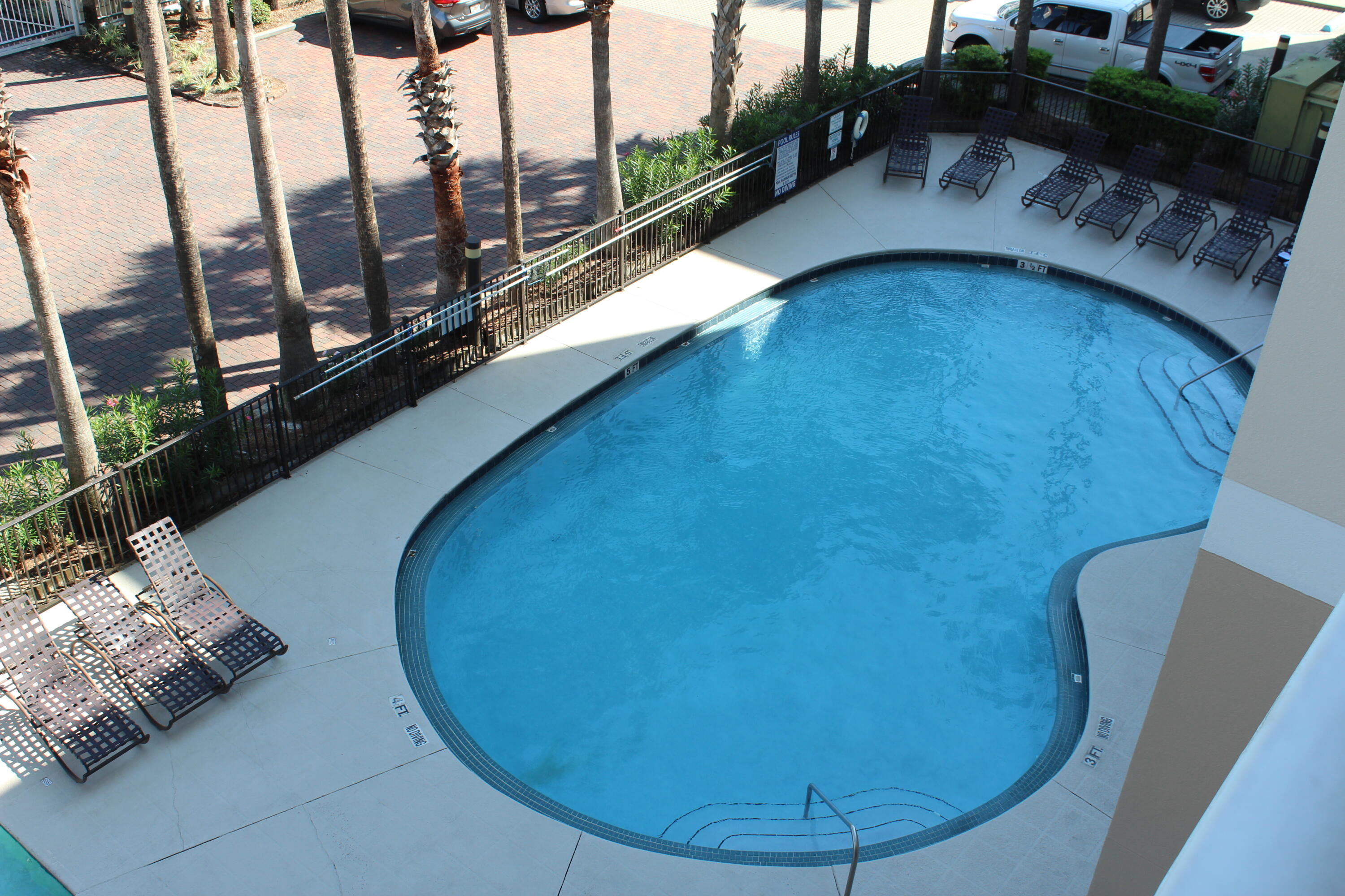 CRYSTAL DUNES CONDO - Residential