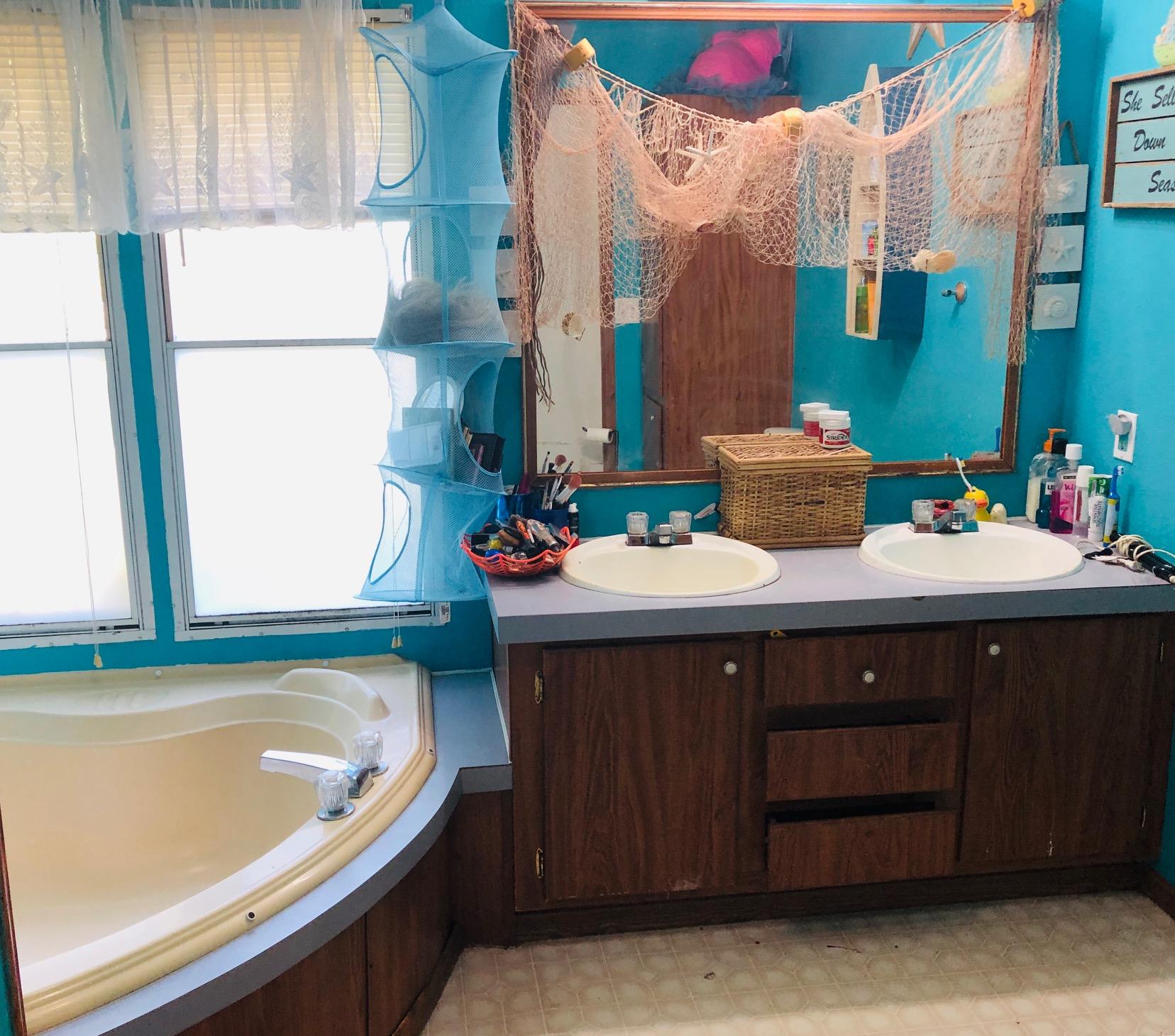 TOWN OF SANTA ROSA - Residential