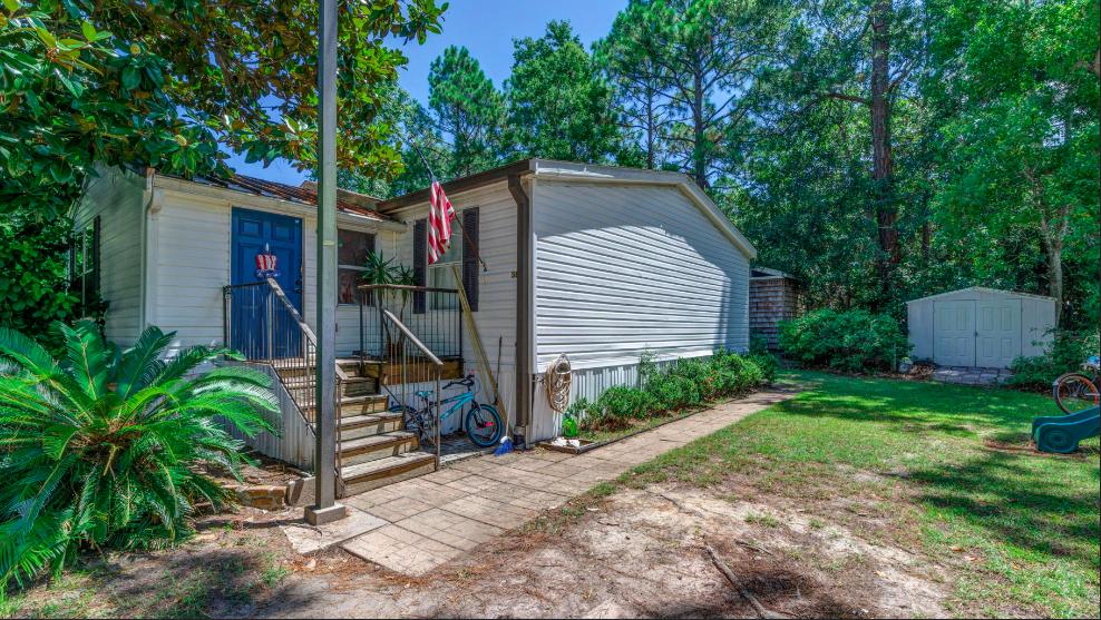 TOWN OF SANTA ROSA - Residential