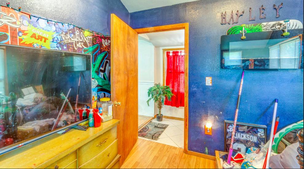 TOWN OF SANTA ROSA - Residential