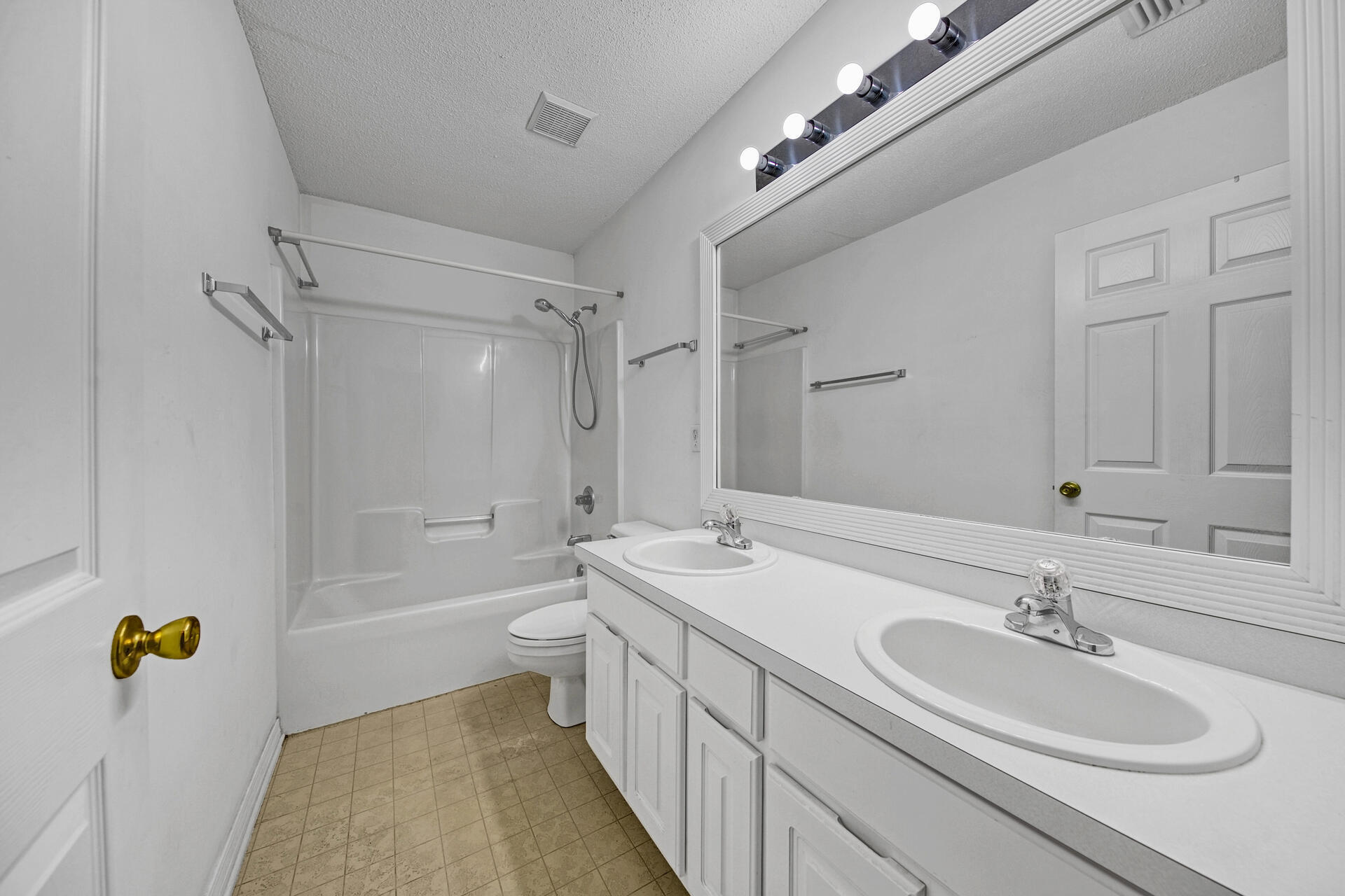 HARBOR BREEZE 3RD ADDN - Residential