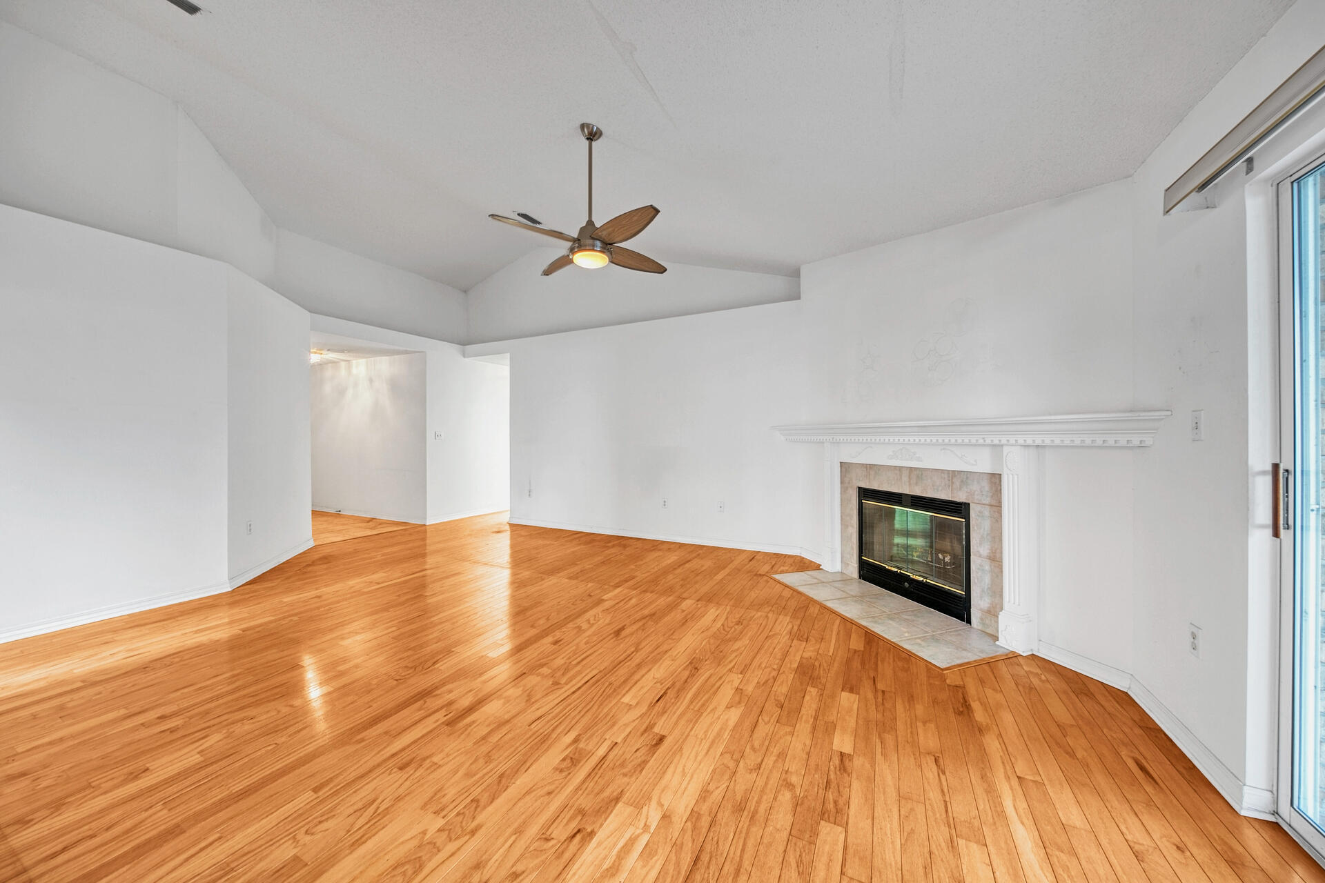 HARBOR BREEZE 3RD ADDN - Residential