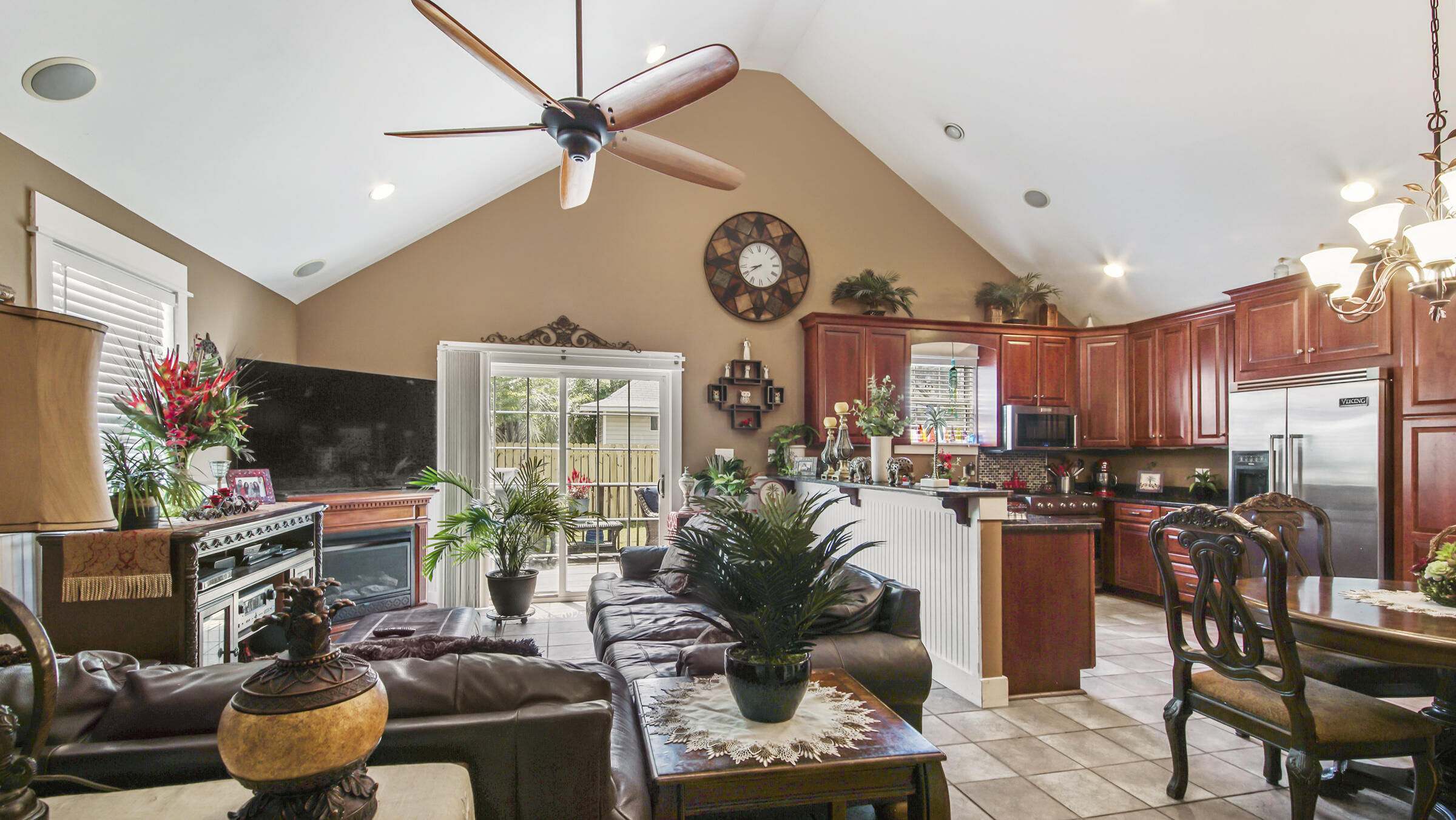 PALMETTO PLANTATION - Residential